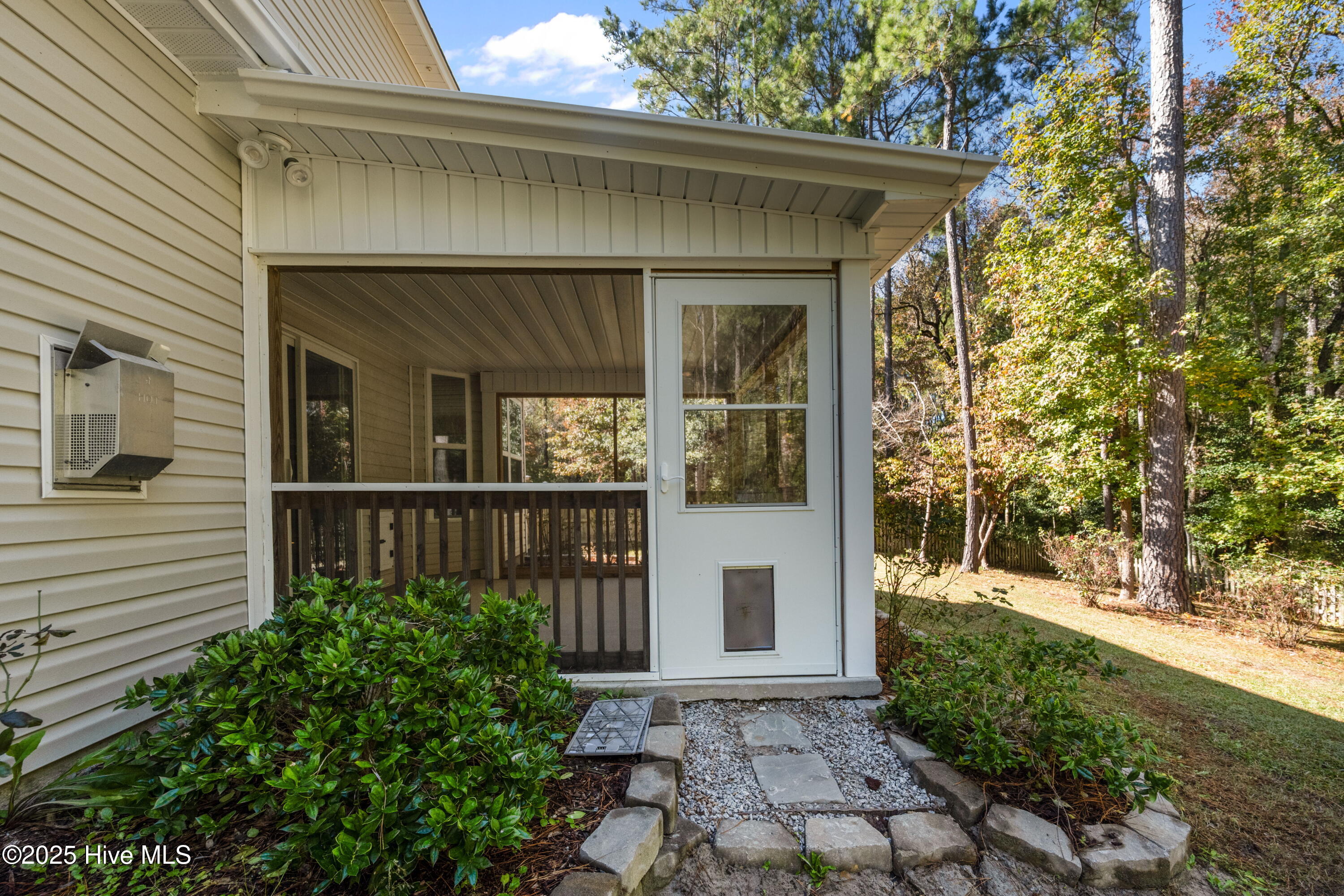 417 Belhaven Court