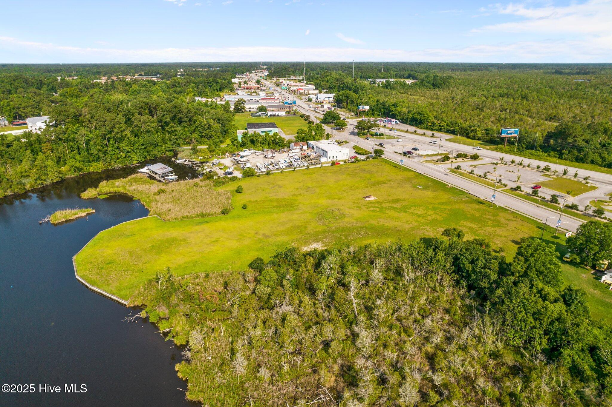 000 Old Bridge Street