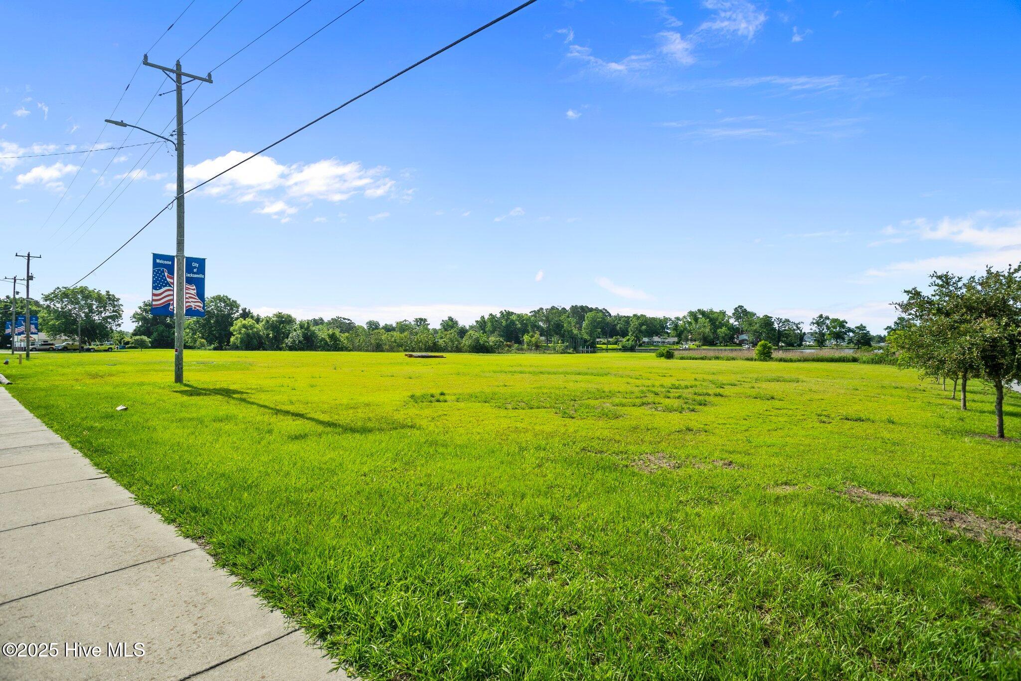 000 Old Bridge Street