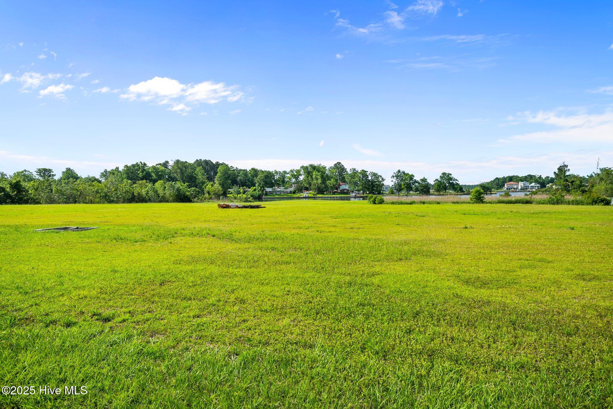 000 Old Bridge Street