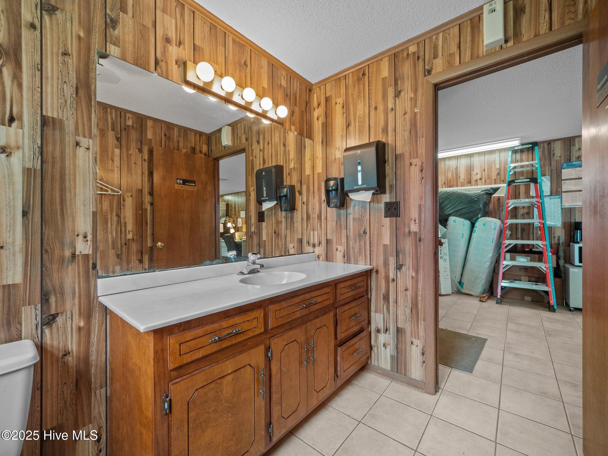 Tbd Old Bridge Street