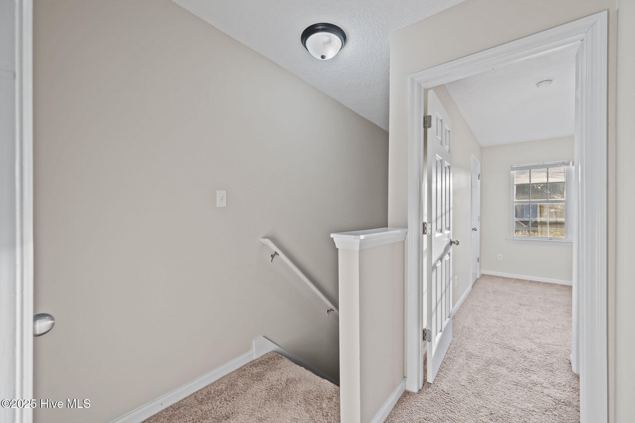 1004 Grandeur Avenue