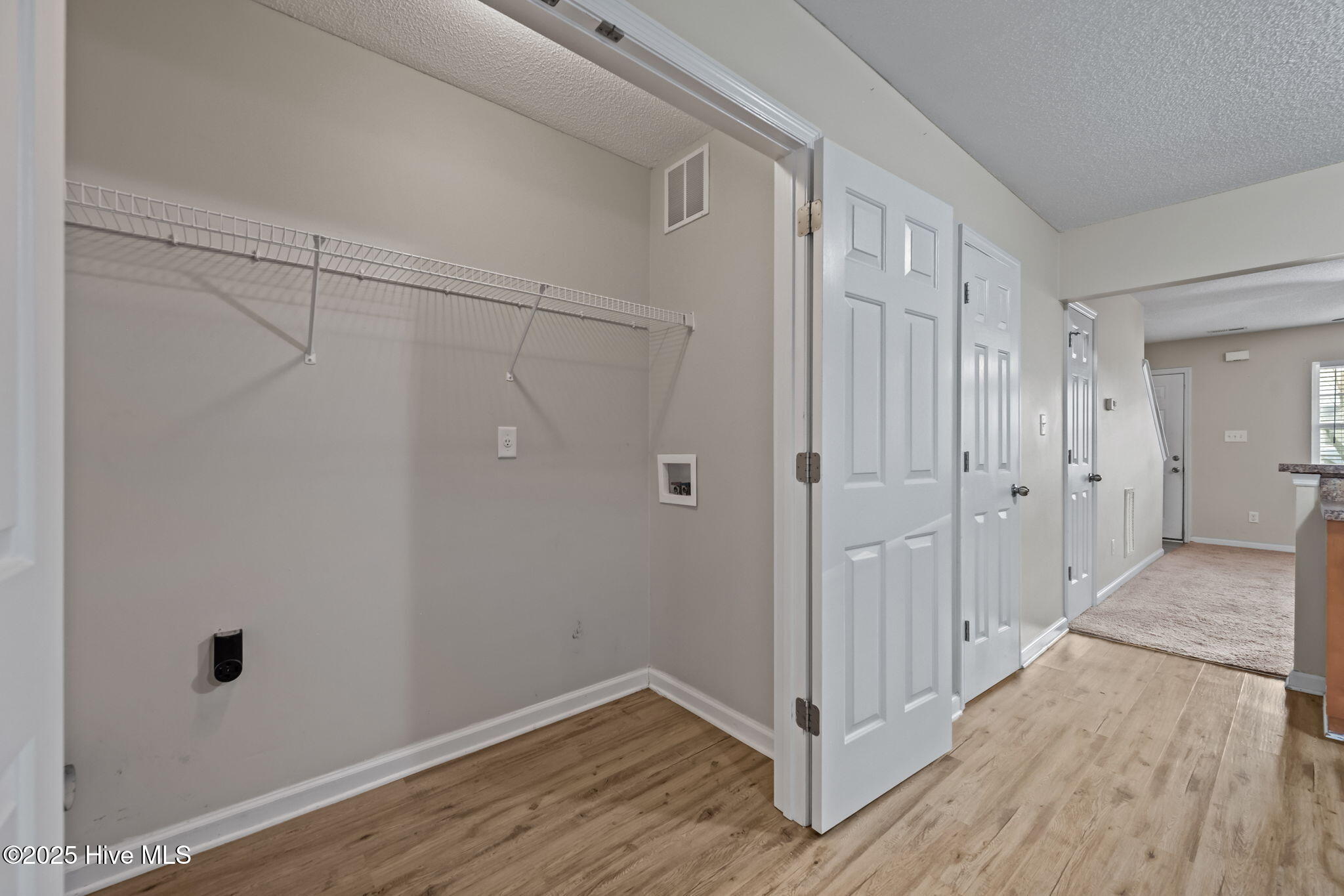 1004 Grandeur Avenue