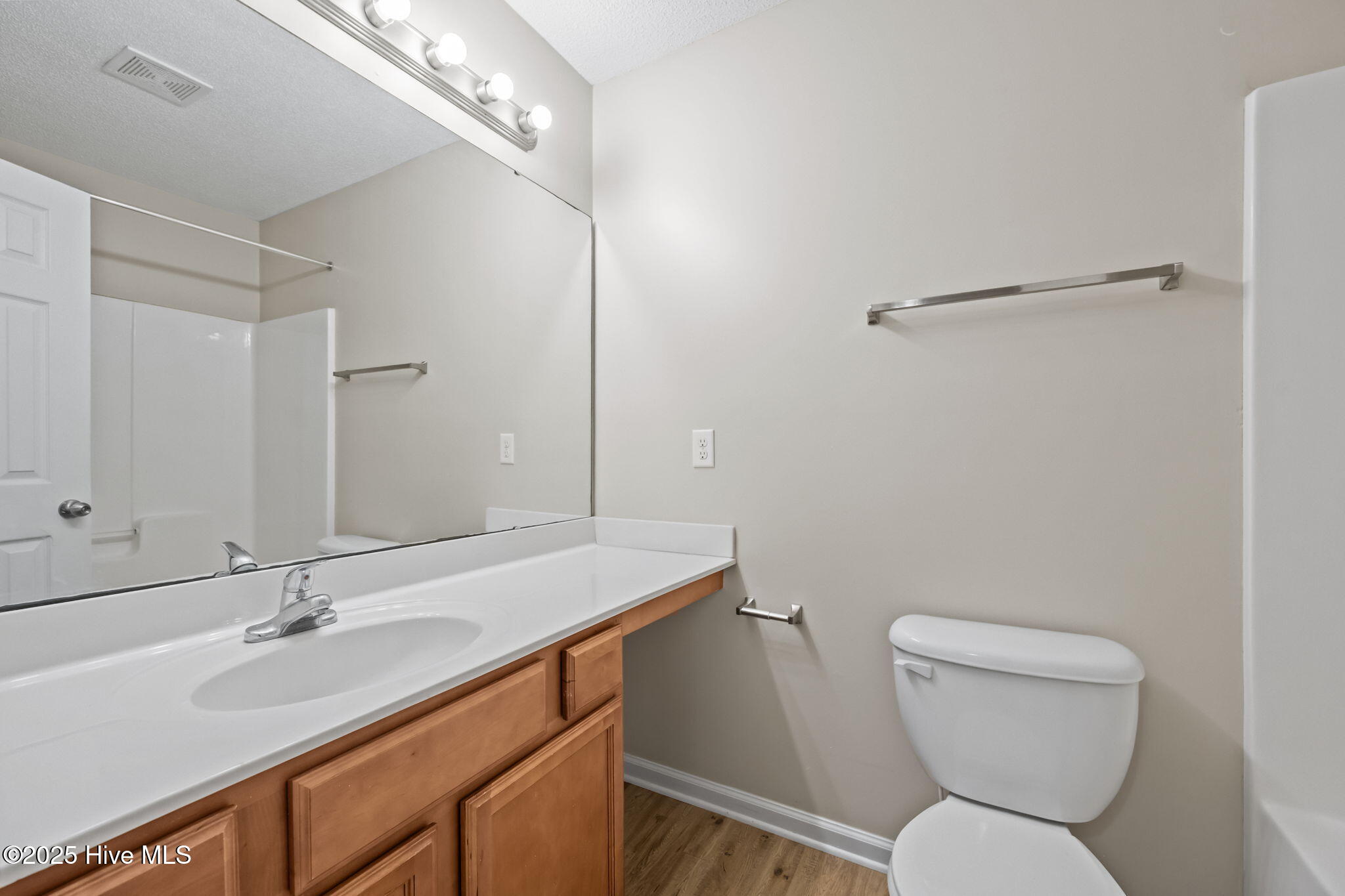 1004 Grandeur Avenue