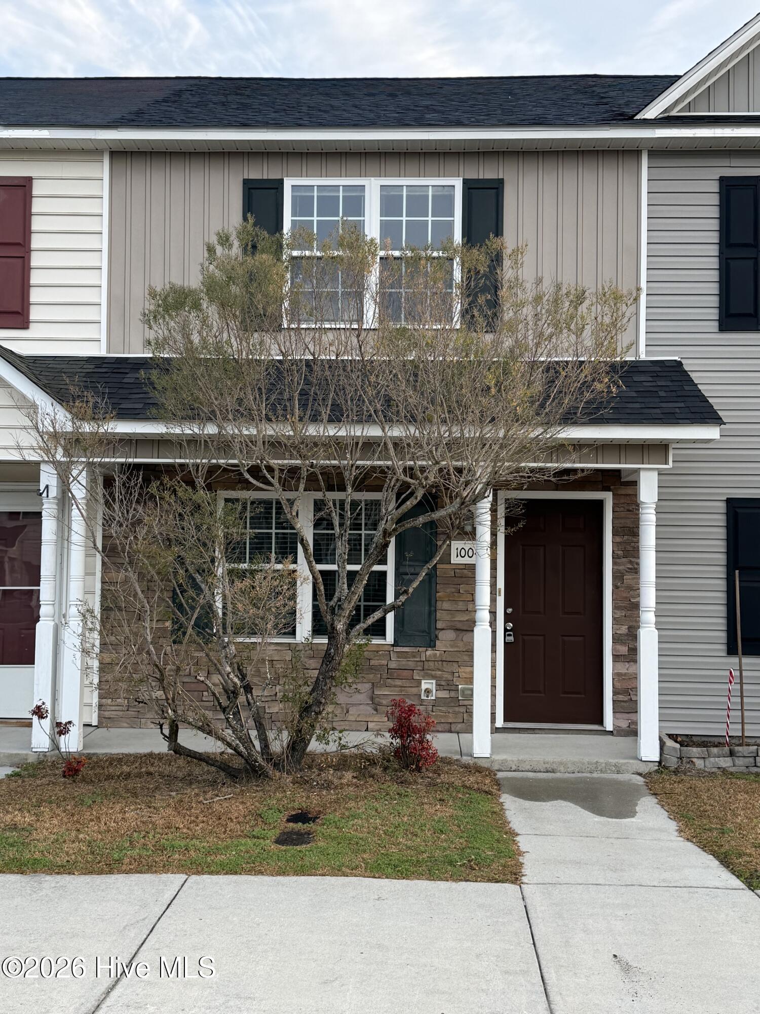 1004 Grandeur Avenue