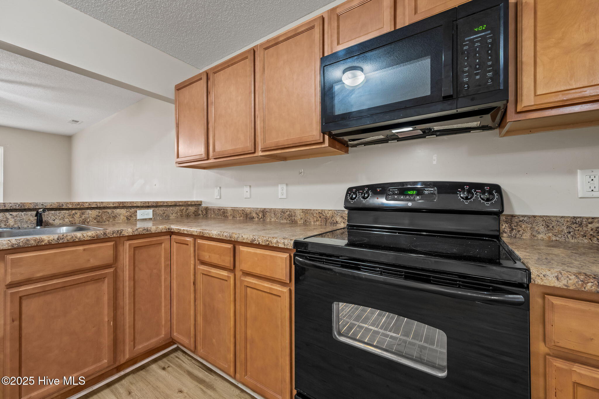 1004 Grandeur Avenue