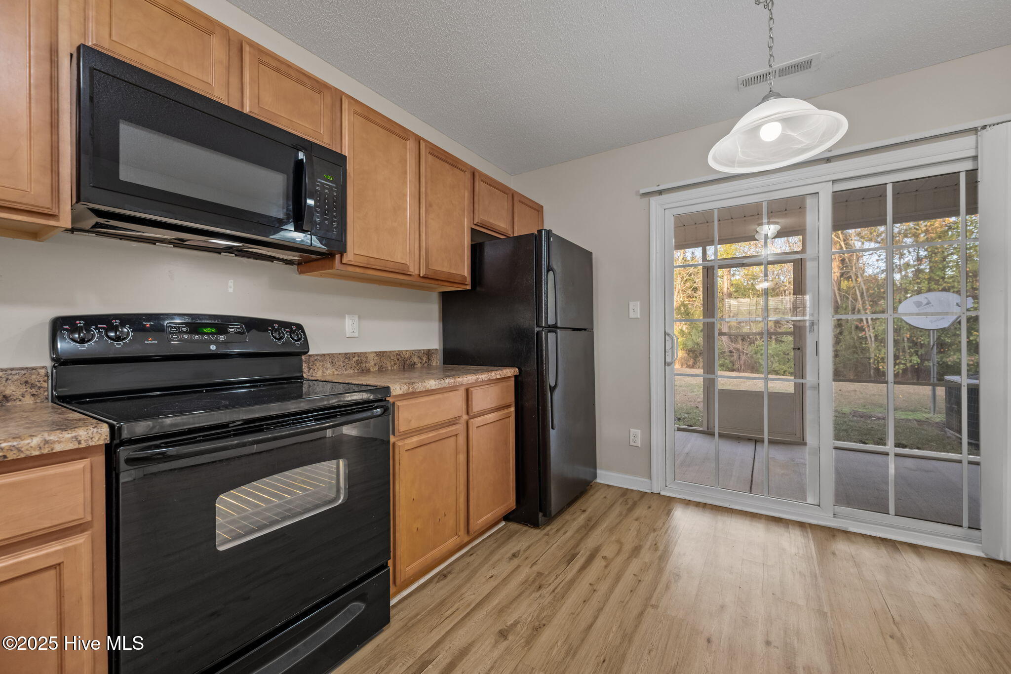 1004 Grandeur Avenue