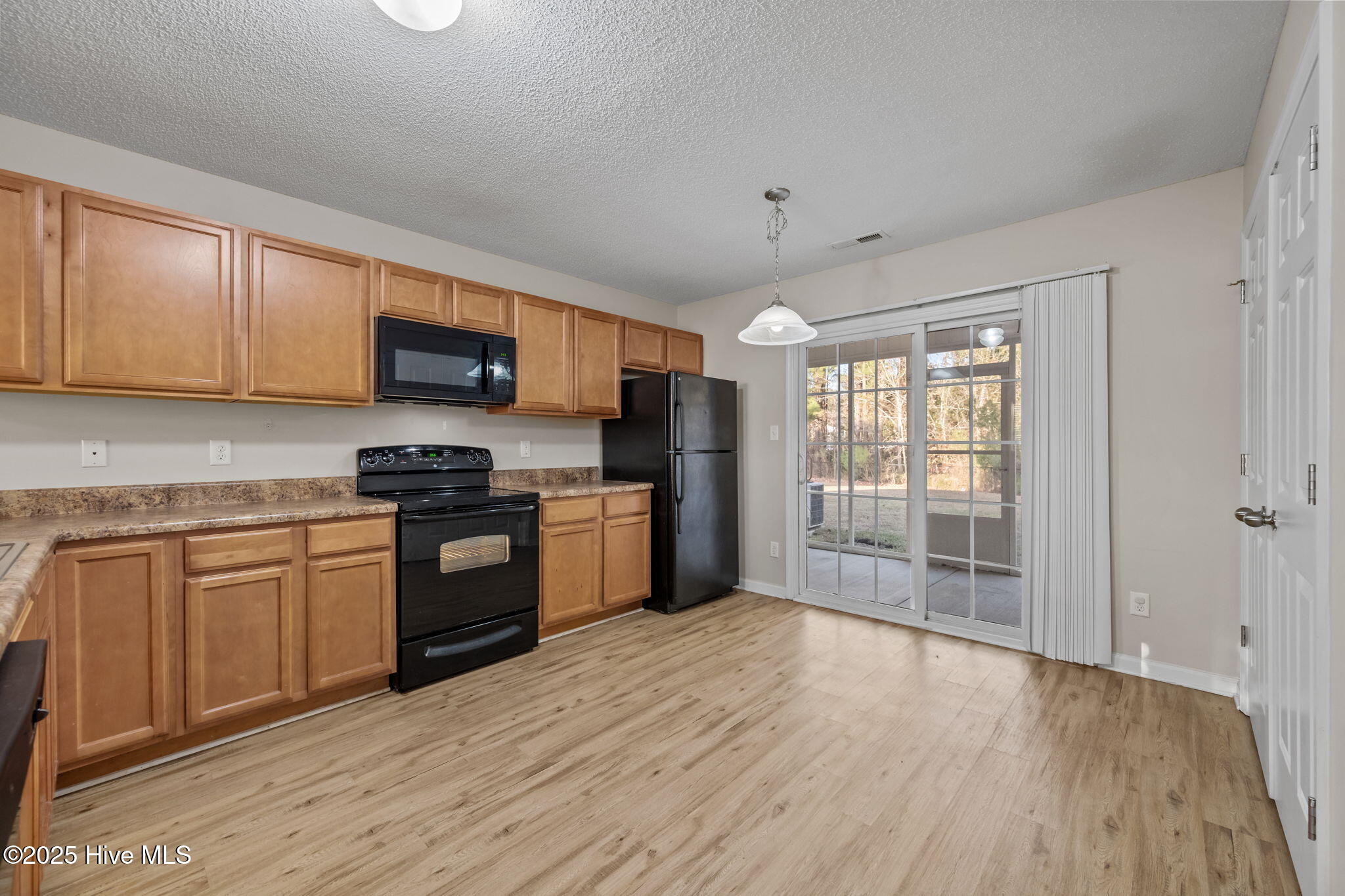 1004 Grandeur Avenue