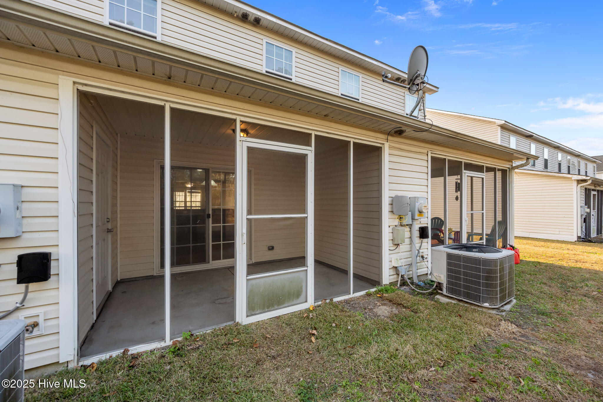 1004 Grandeur Avenue