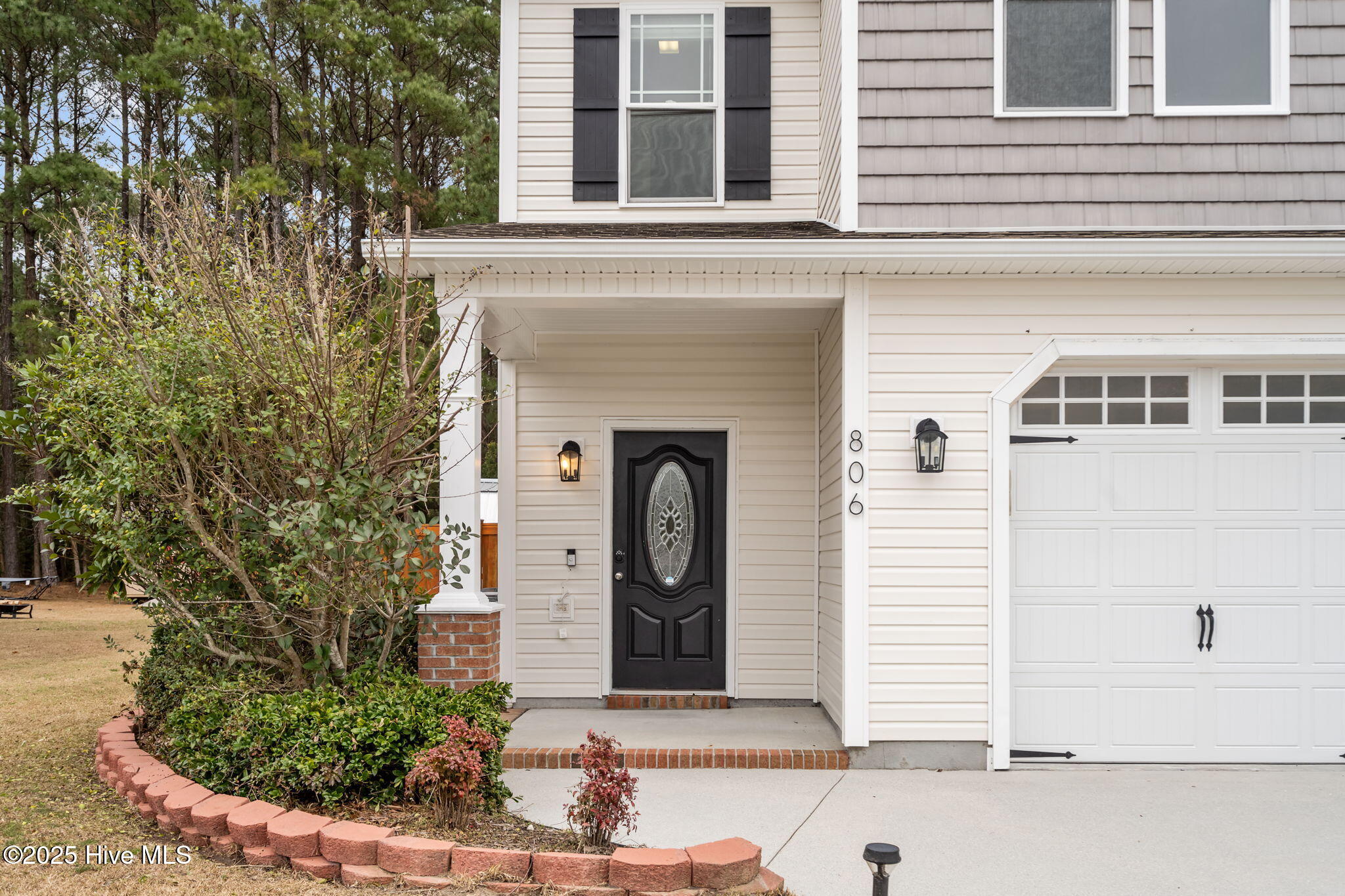 806 Fort Sumter Way