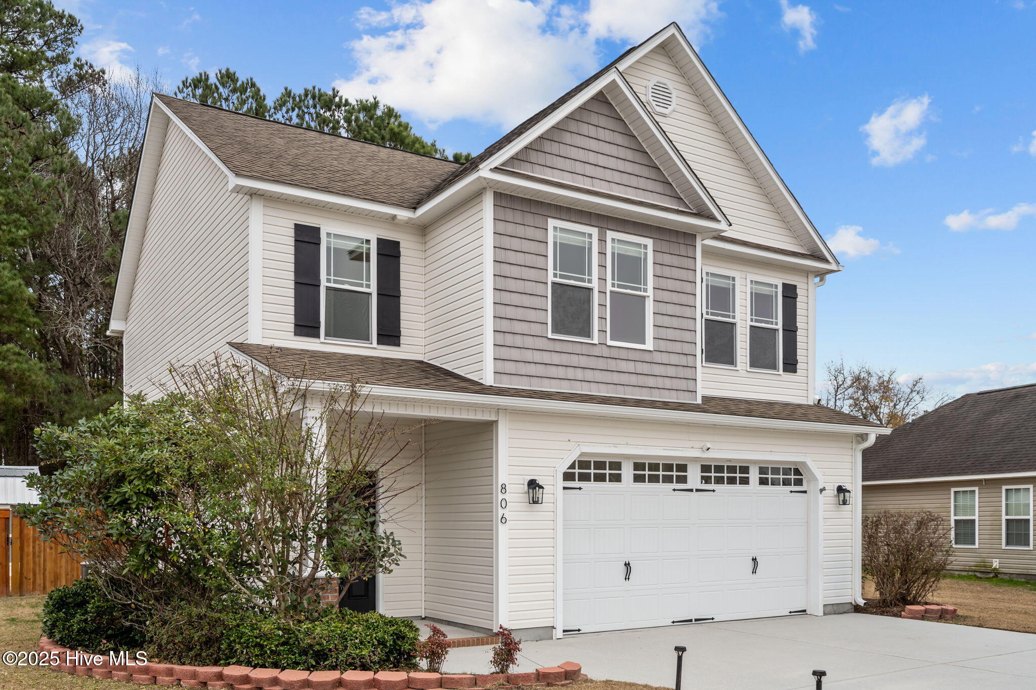 806 Fort Sumter Way