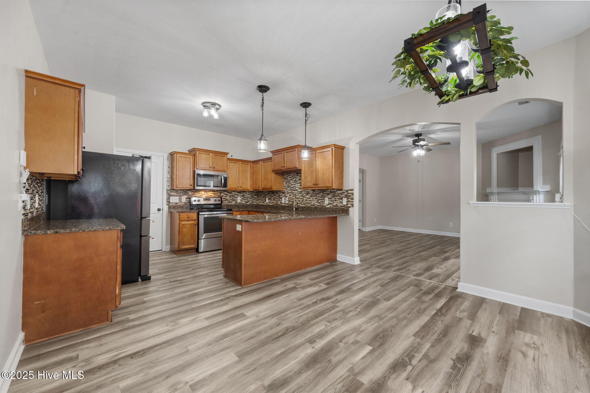 806 Fort Sumter Way