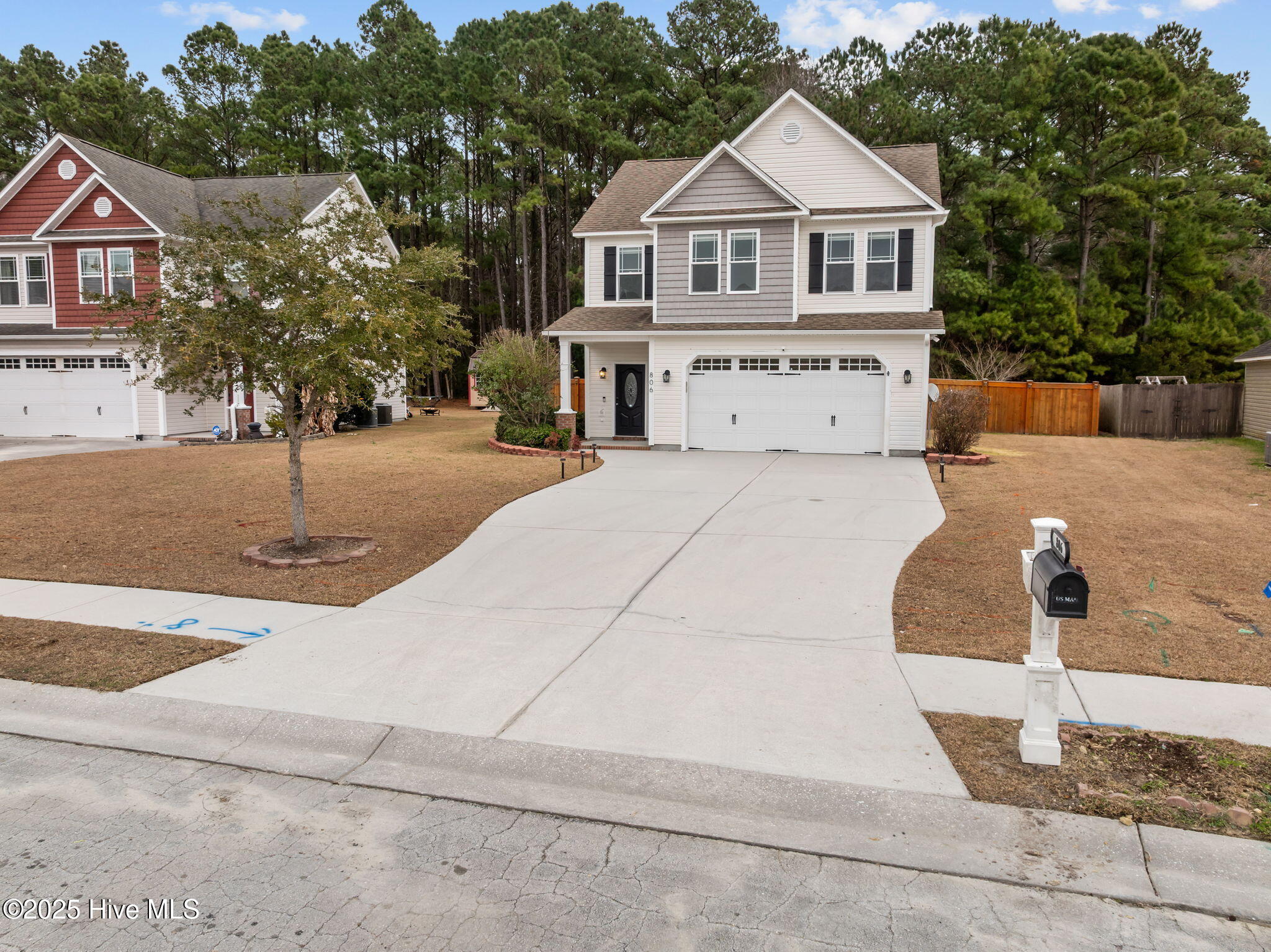 806 Fort Sumter Way