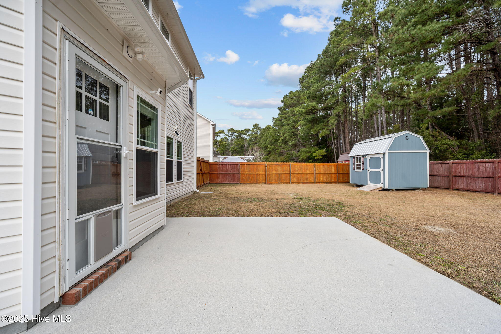 806 Fort Sumter Way