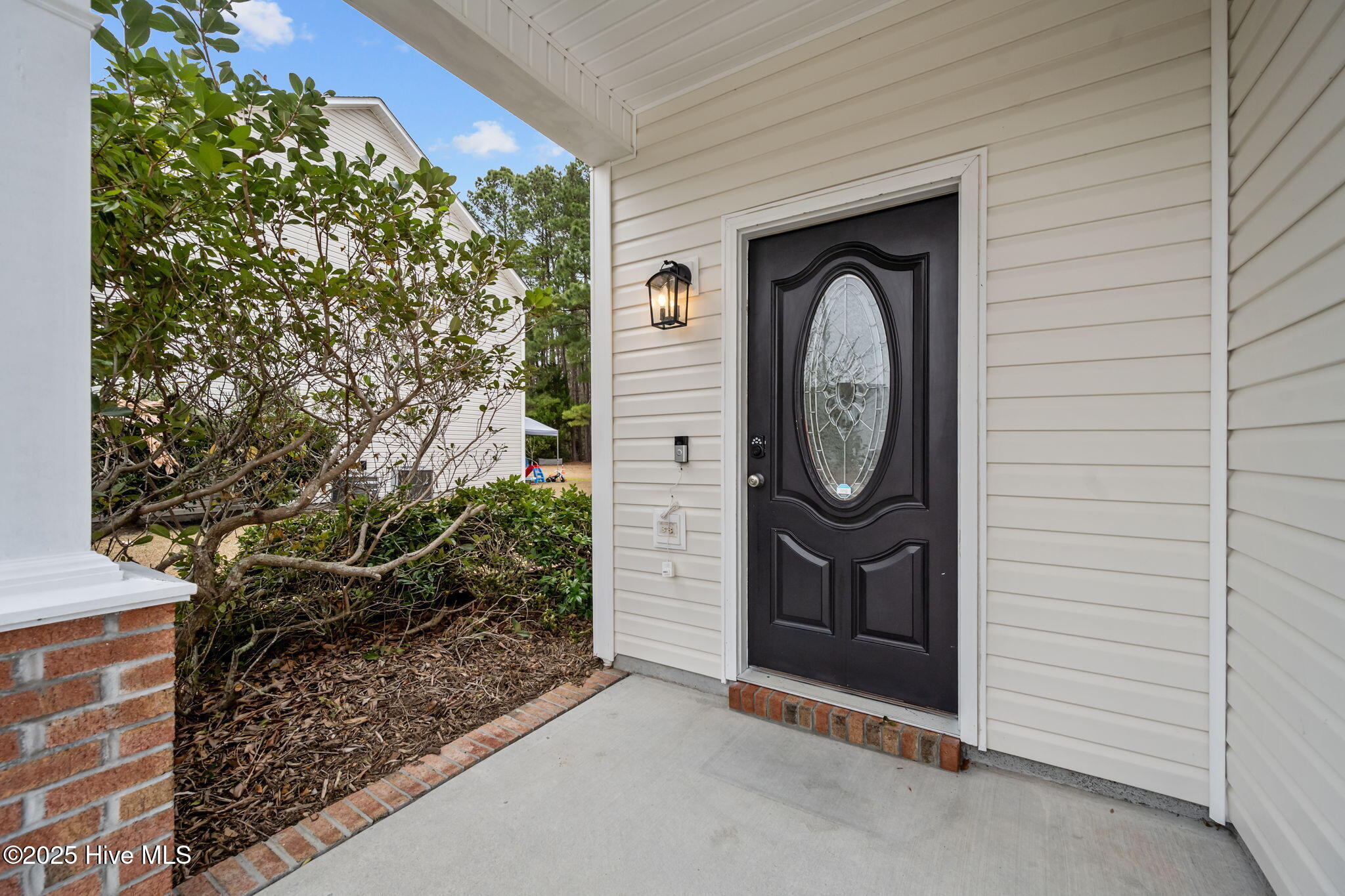 806 Fort Sumter Way