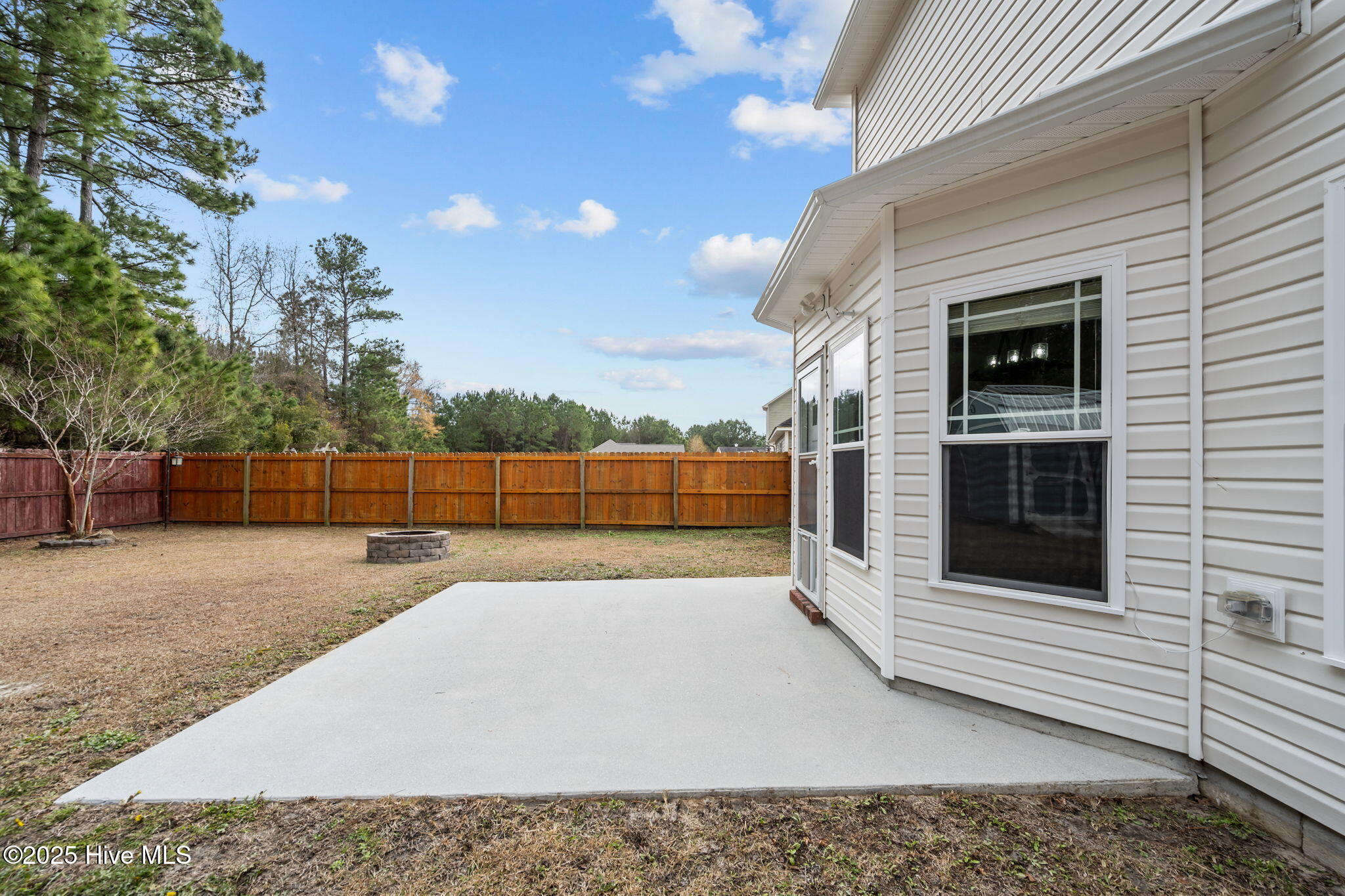806 Fort Sumter Way