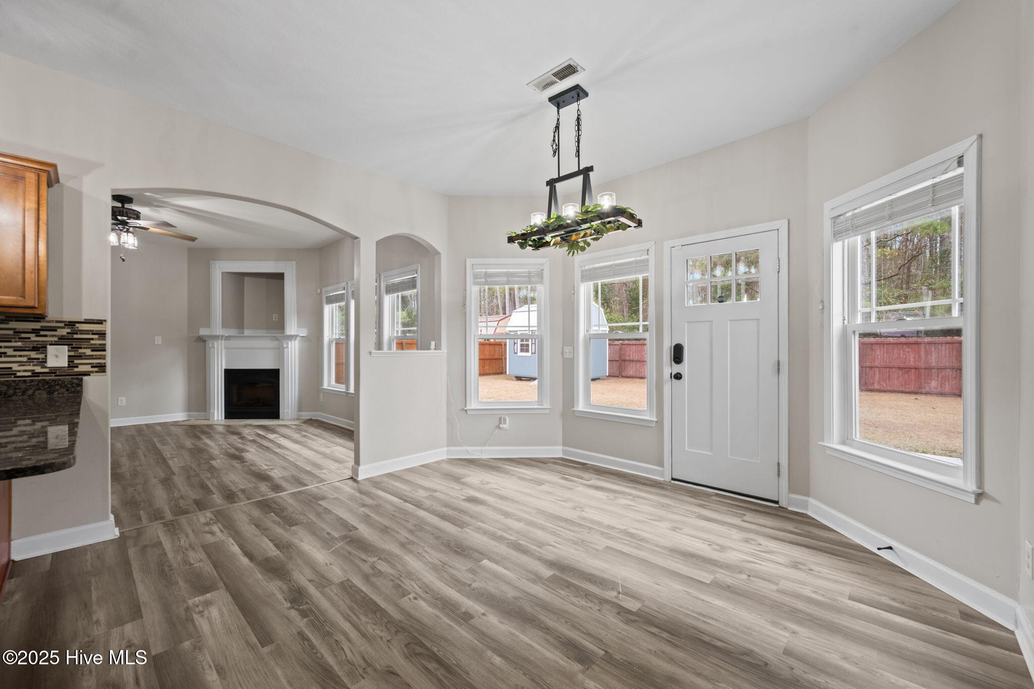 806 Fort Sumter Way