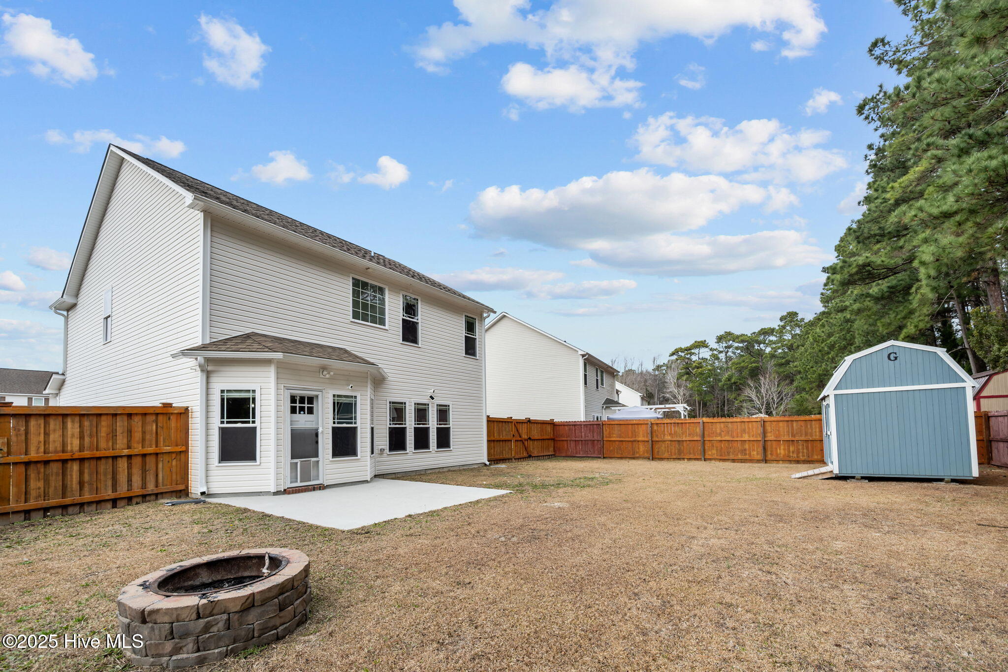806 Fort Sumter Way