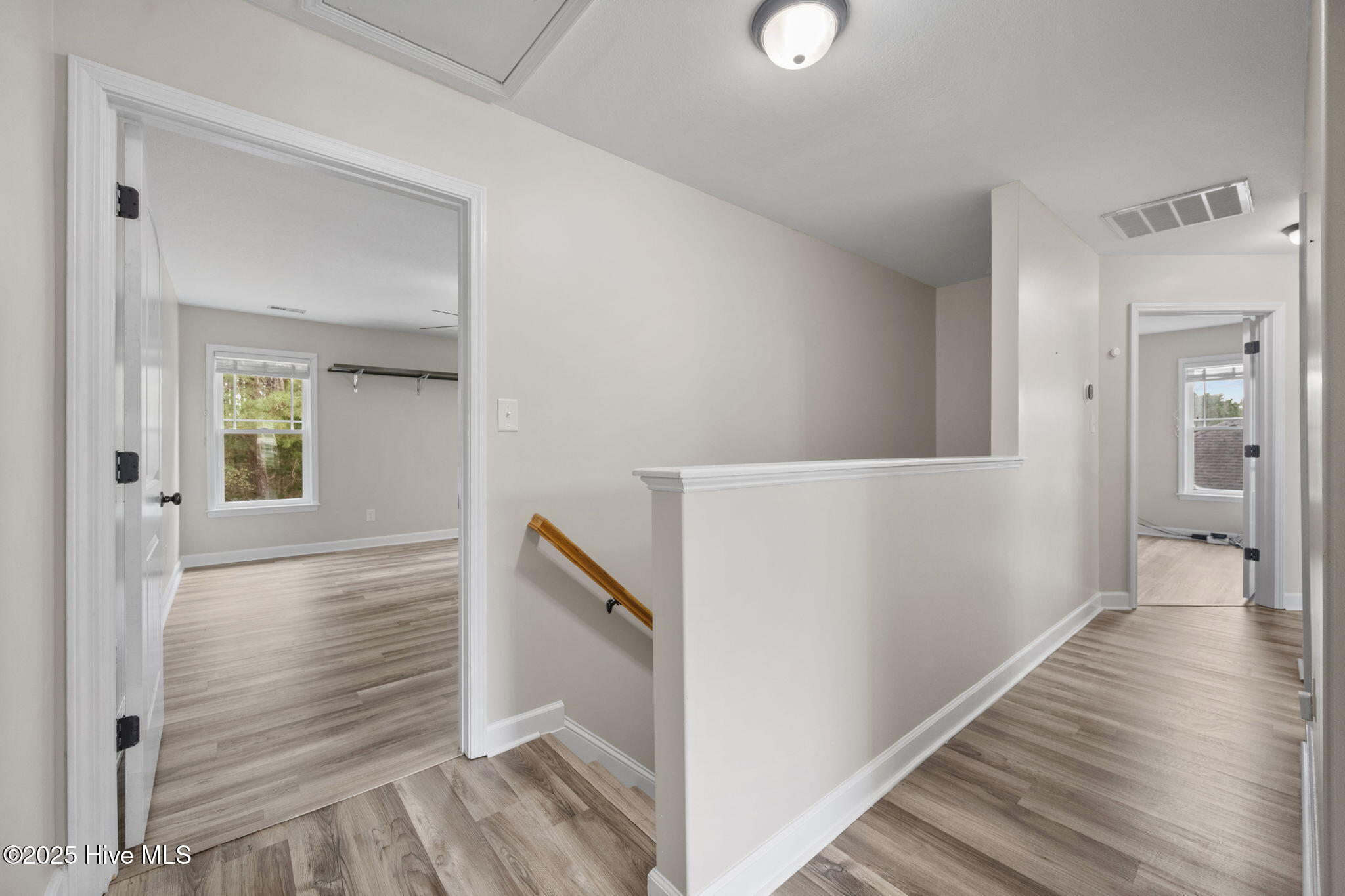 806 Fort Sumter Way