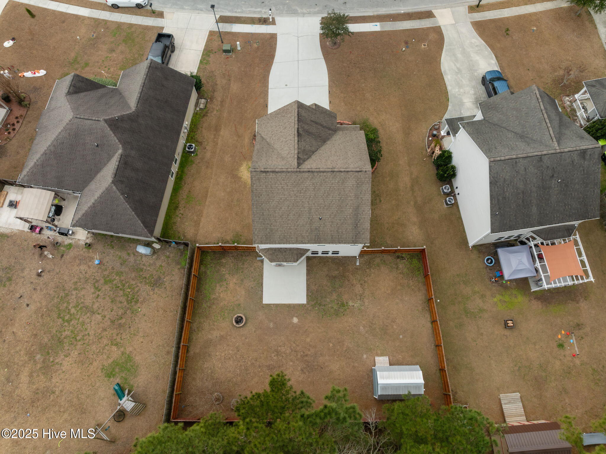 806 Fort Sumter Way
