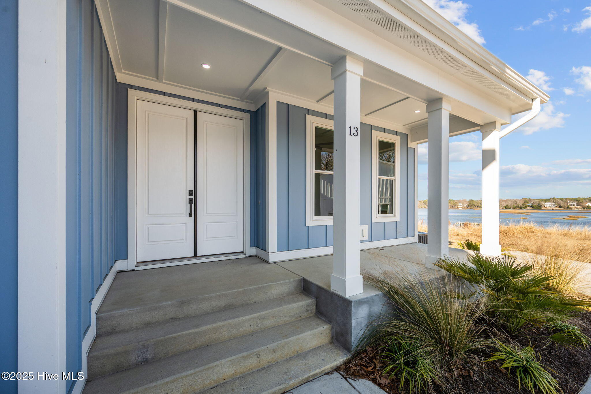 13 E Cannon Cove