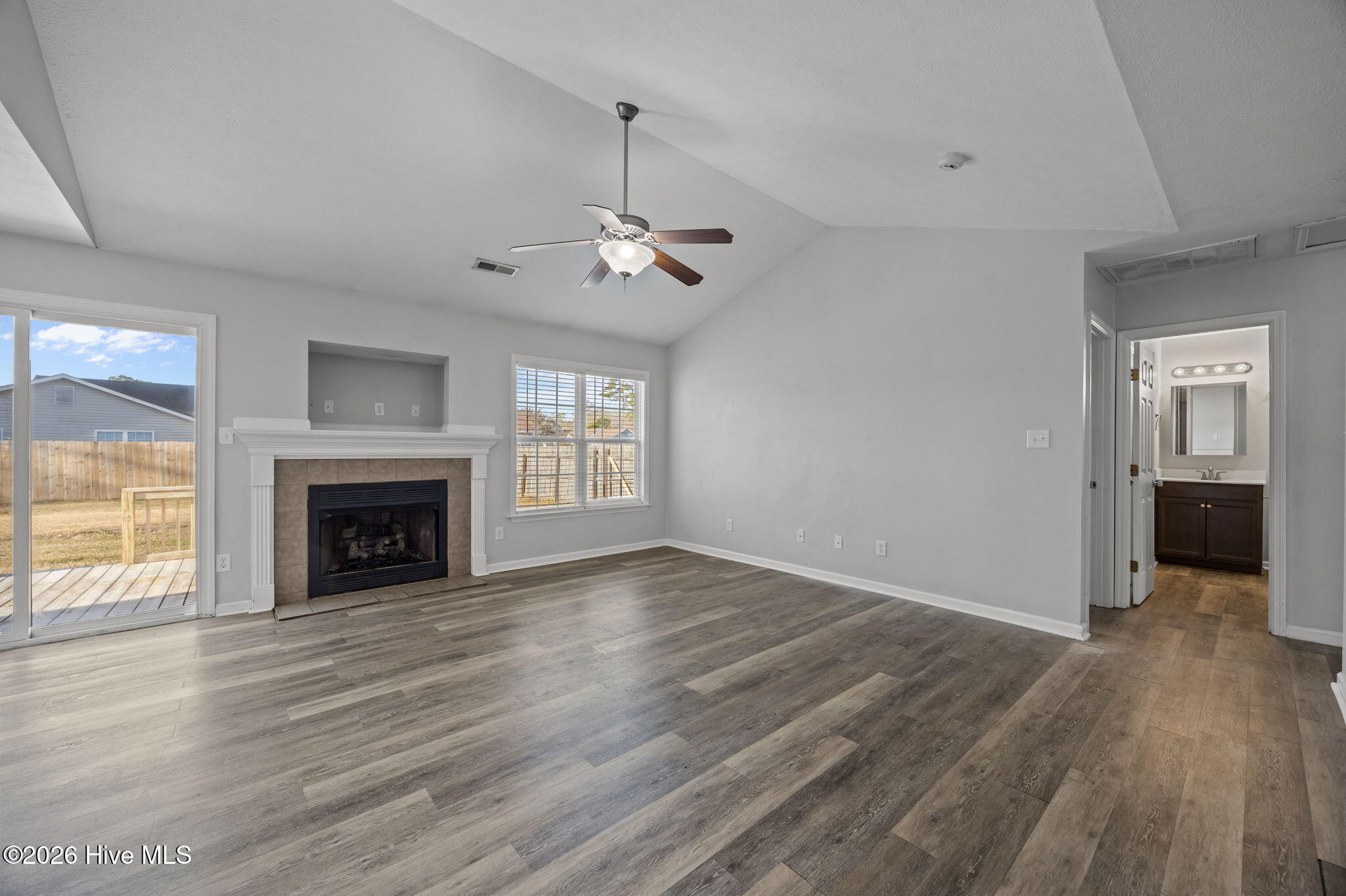 100 S Stephanie Court