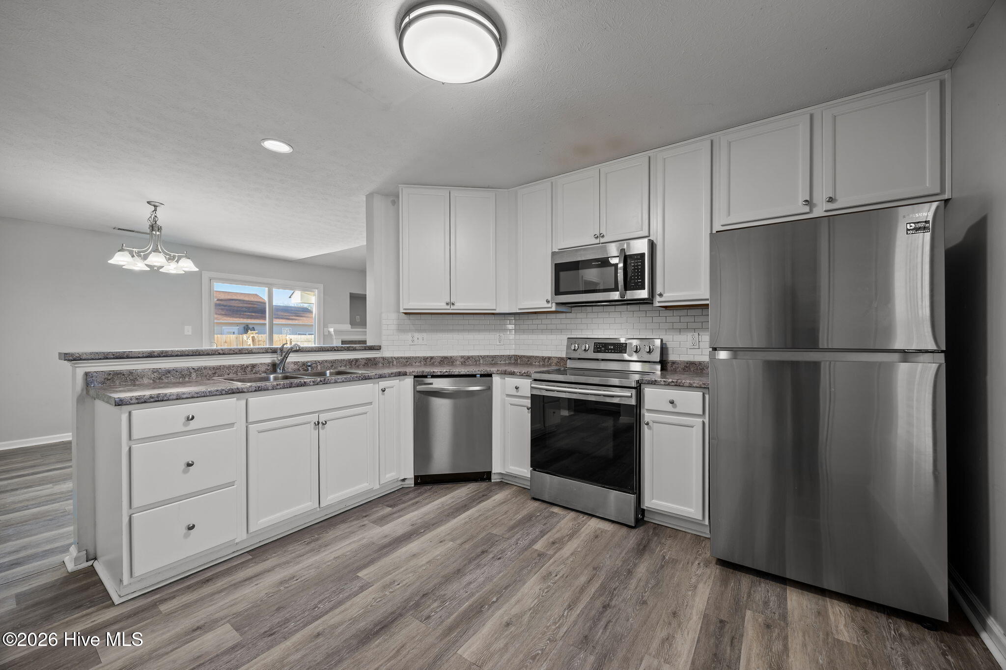 100 S Stephanie Court