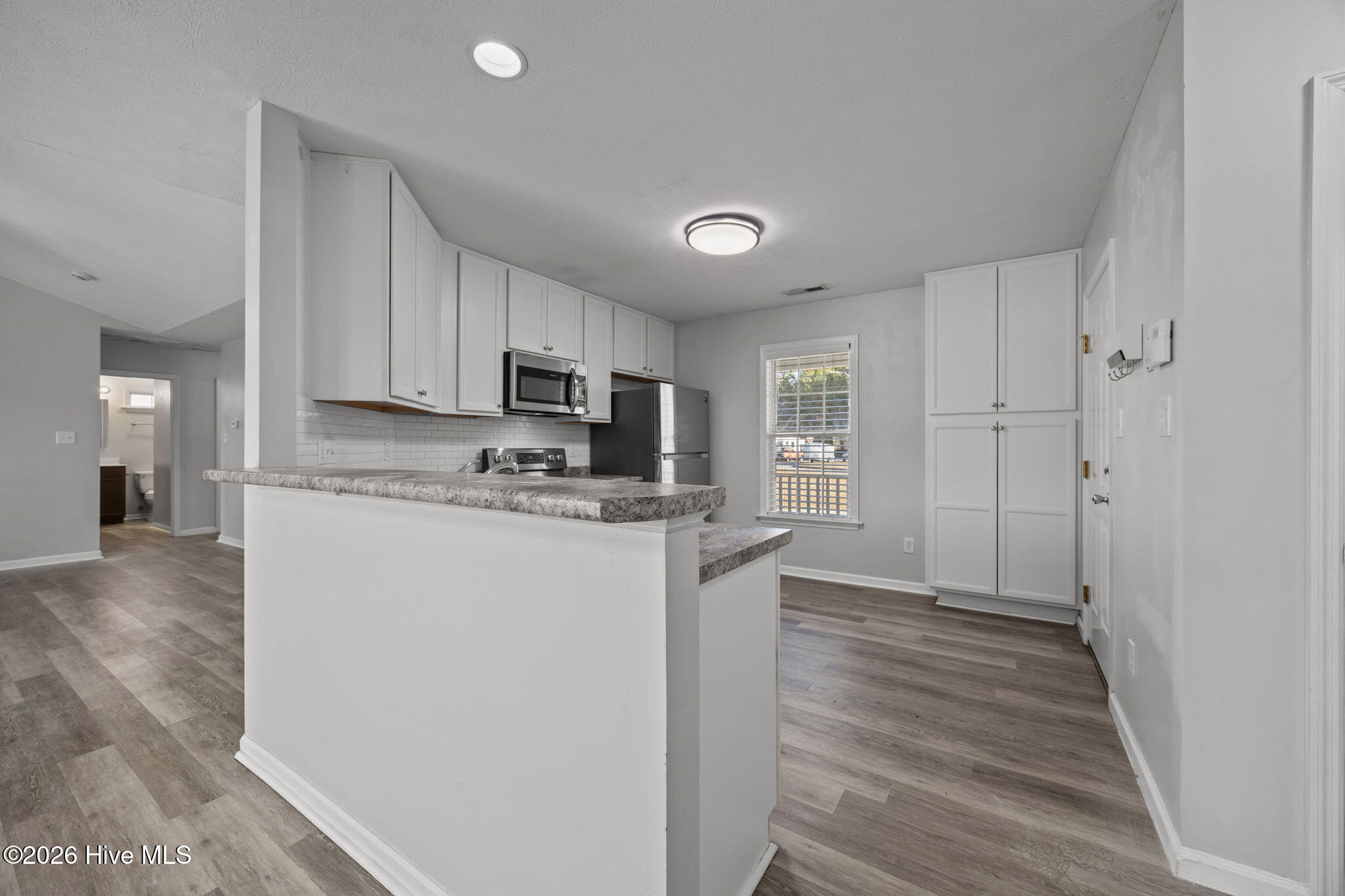 100 S Stephanie Court