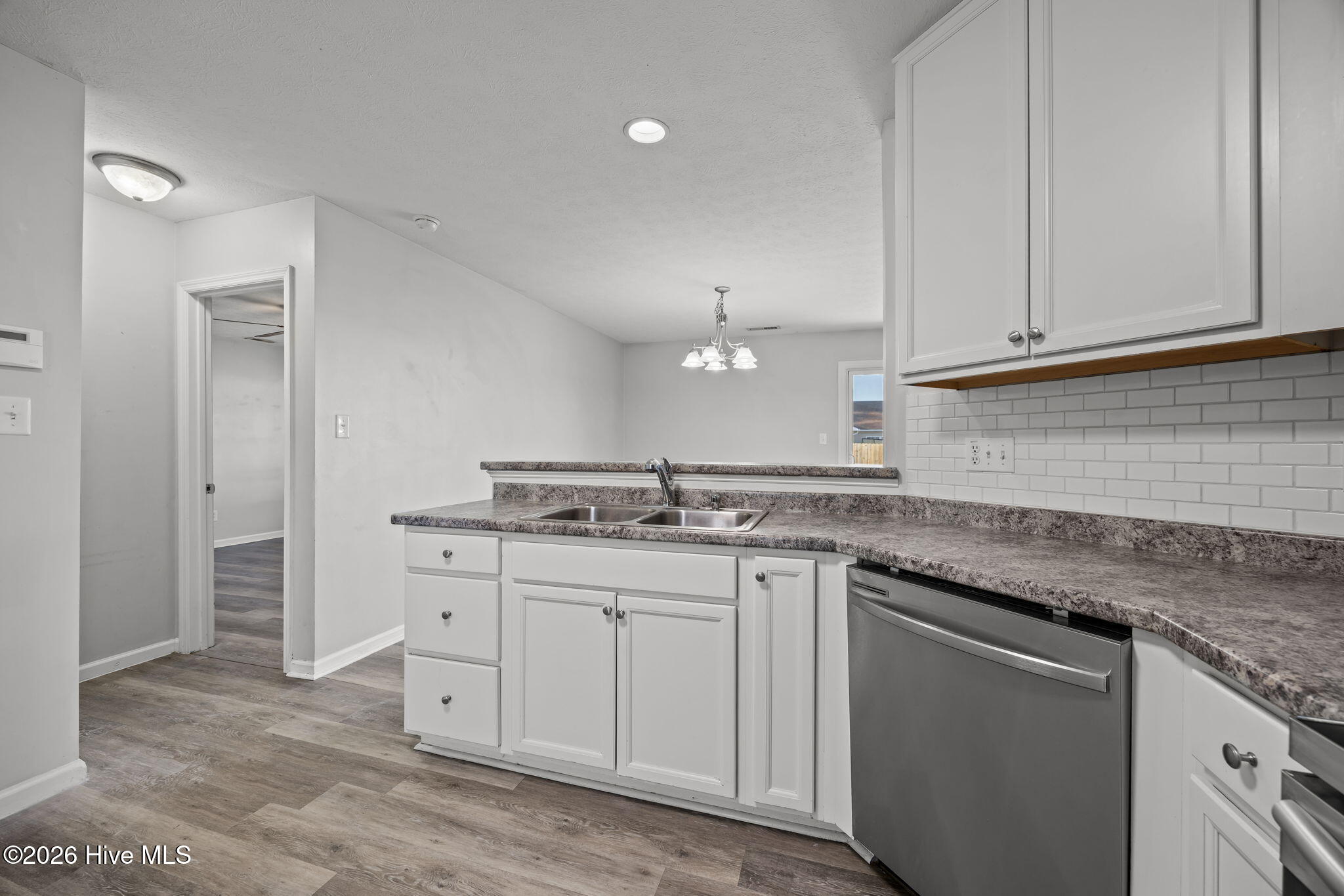 100 S Stephanie Court