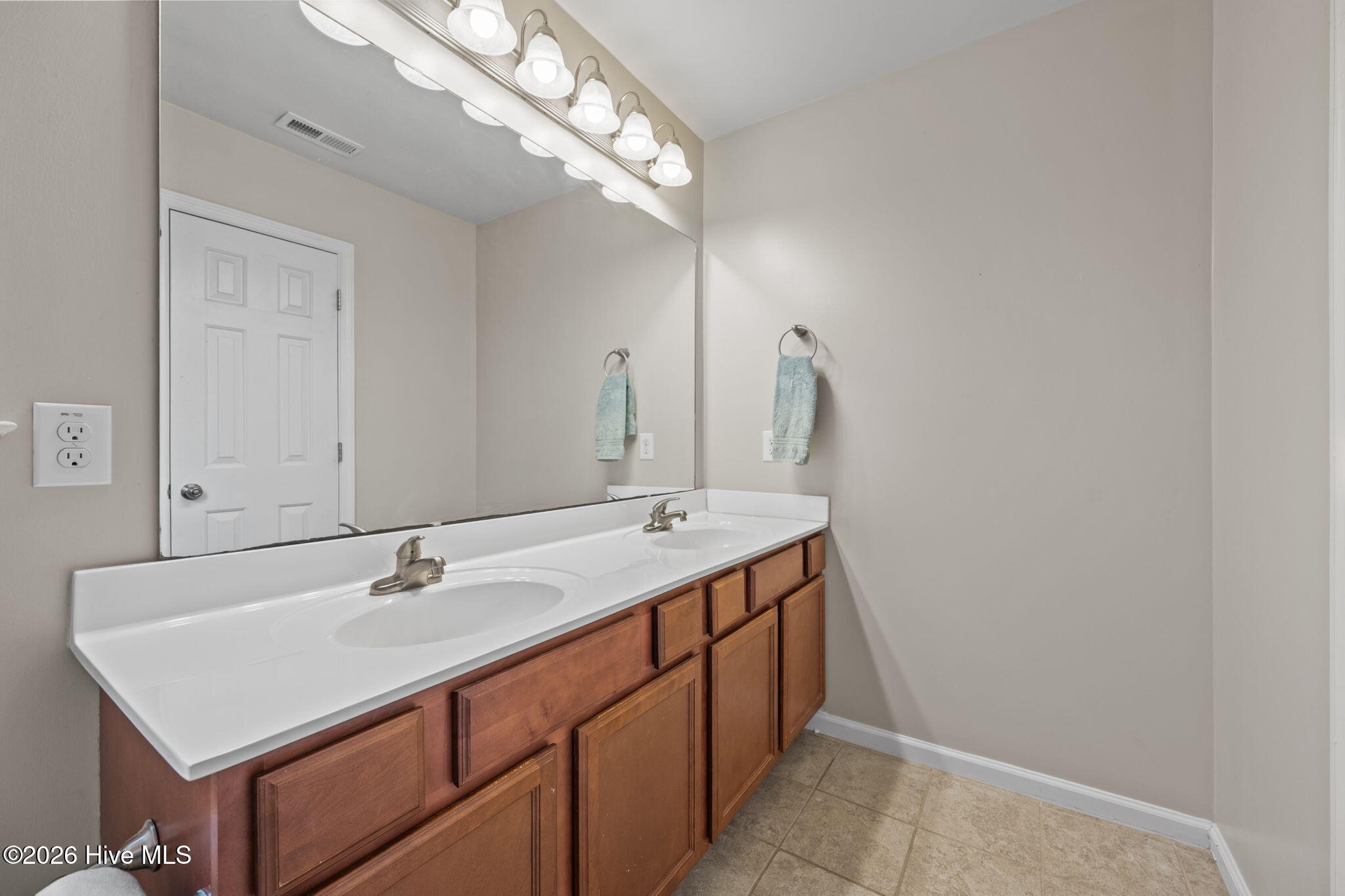 412 John Deere Court