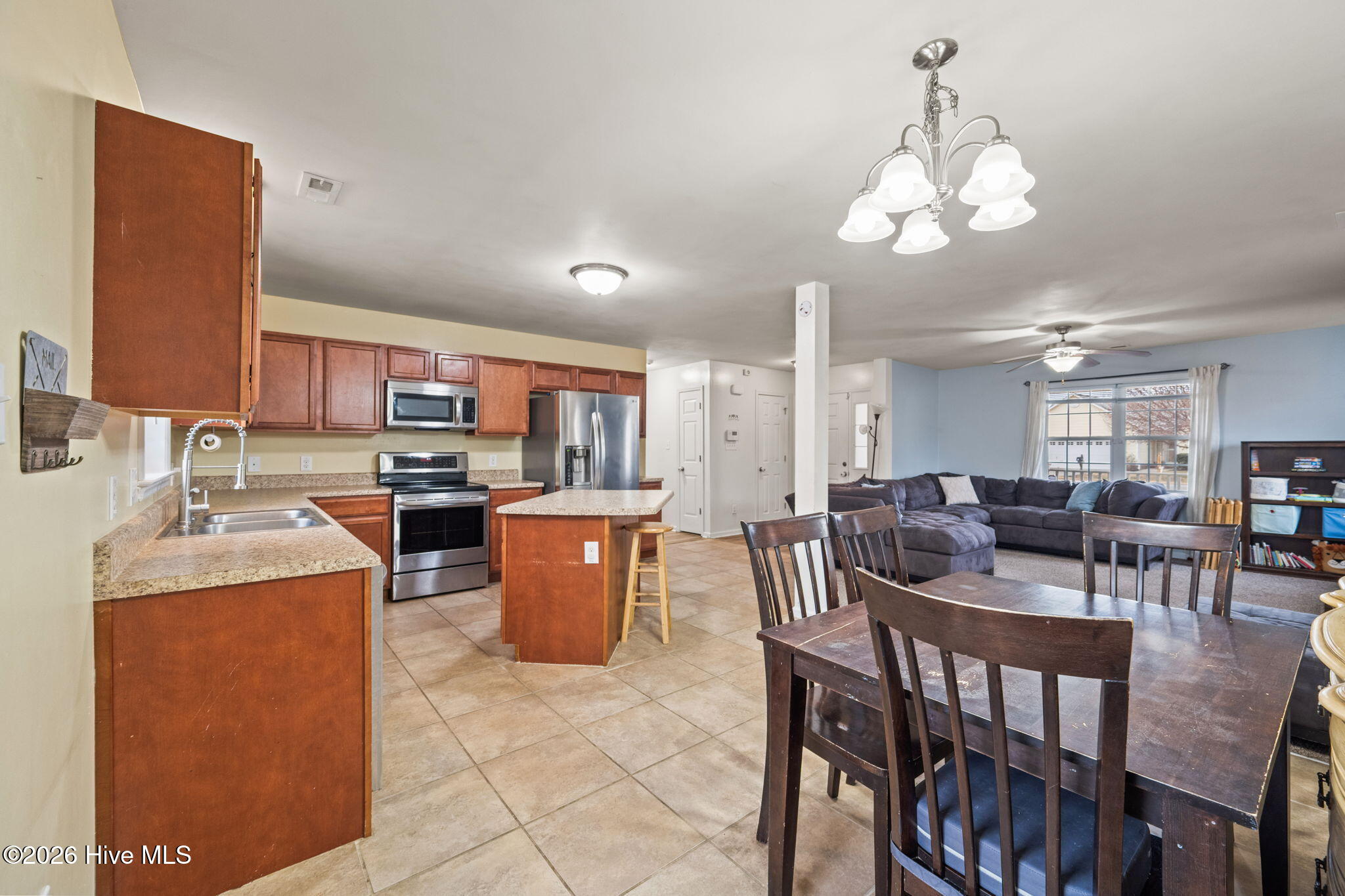 412 John Deere Court