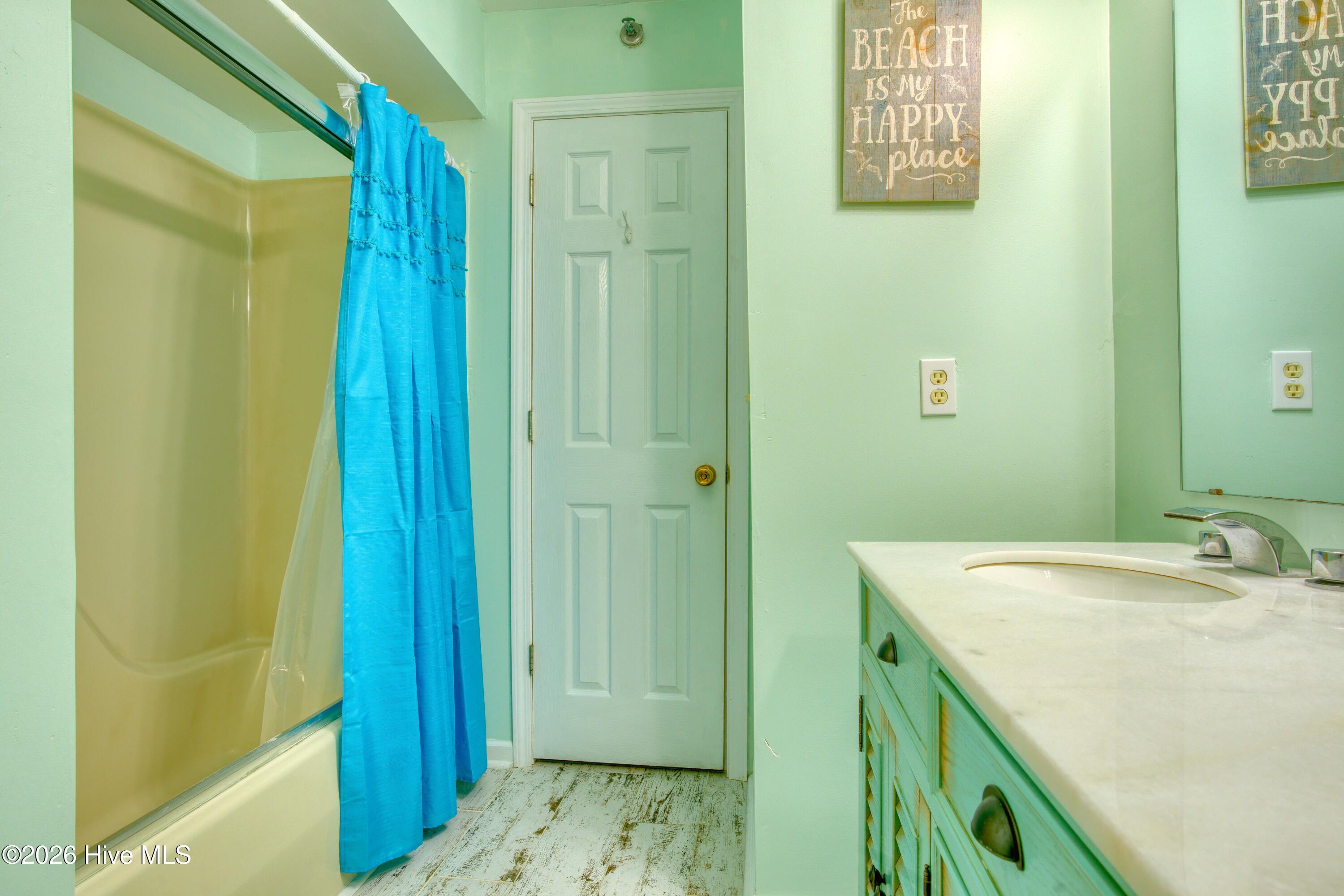 1896 New River Inlet Road Unit 1209