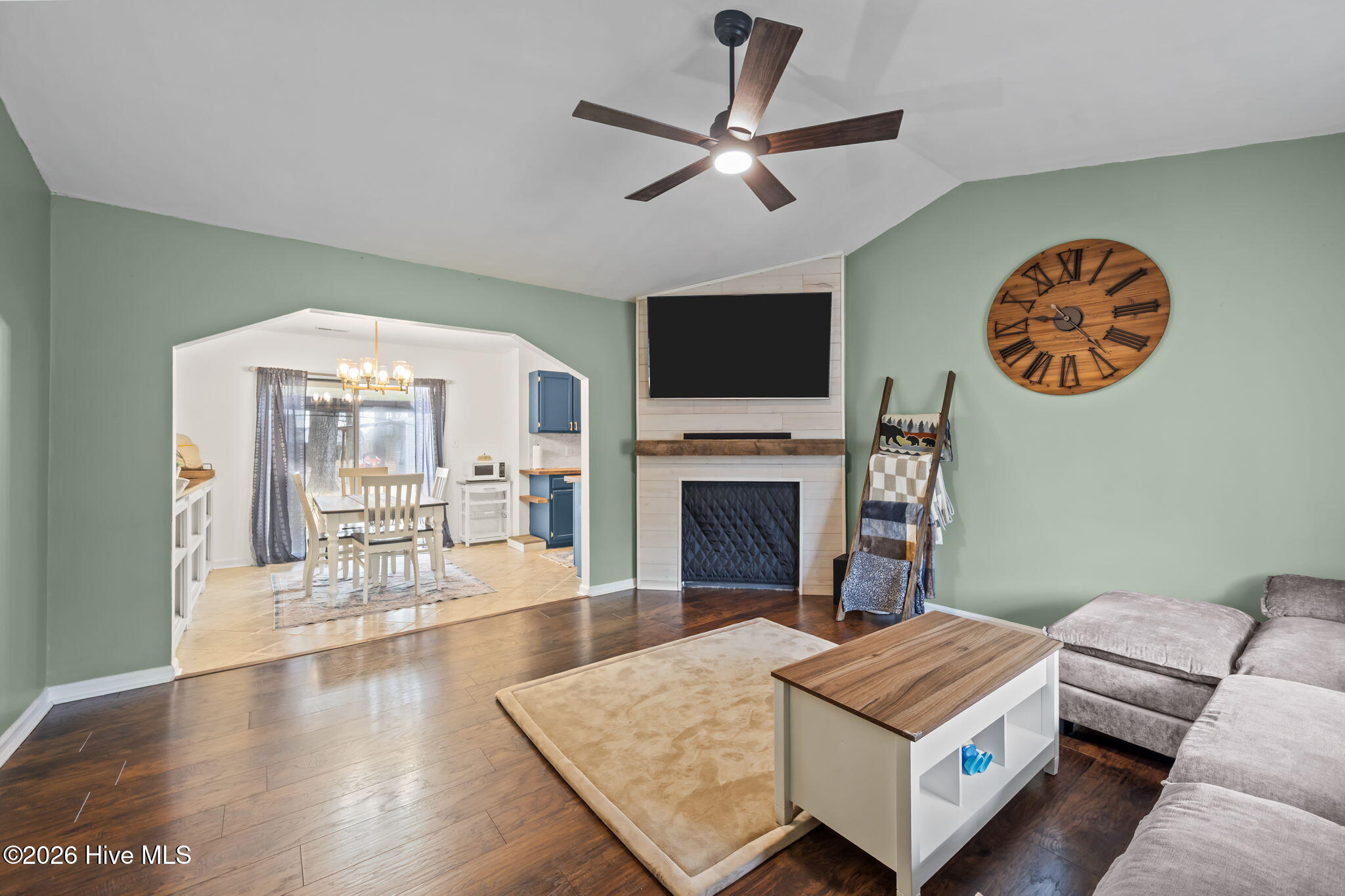 109 Carriage Hills Court