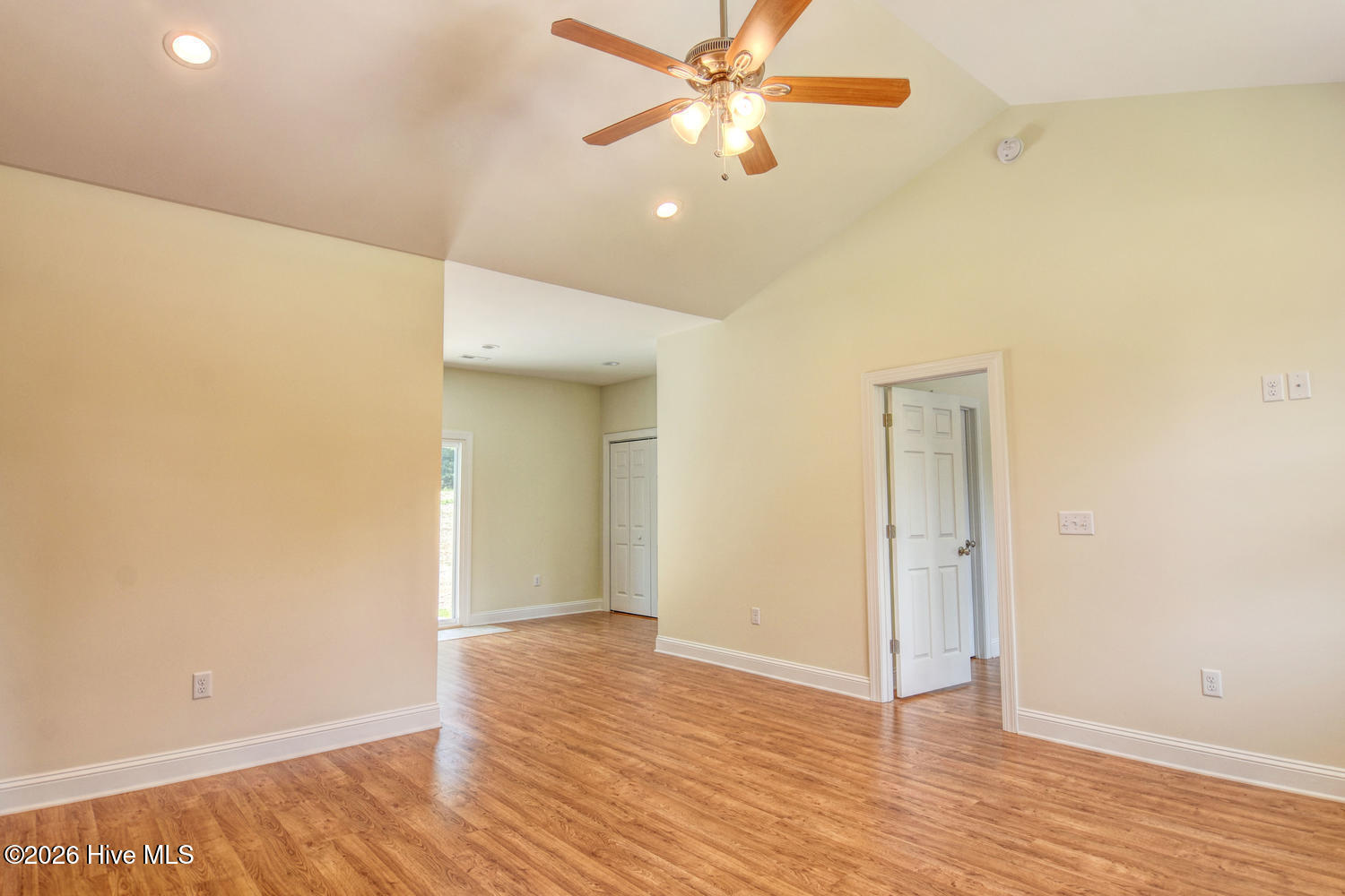 120 Crabshell Lane