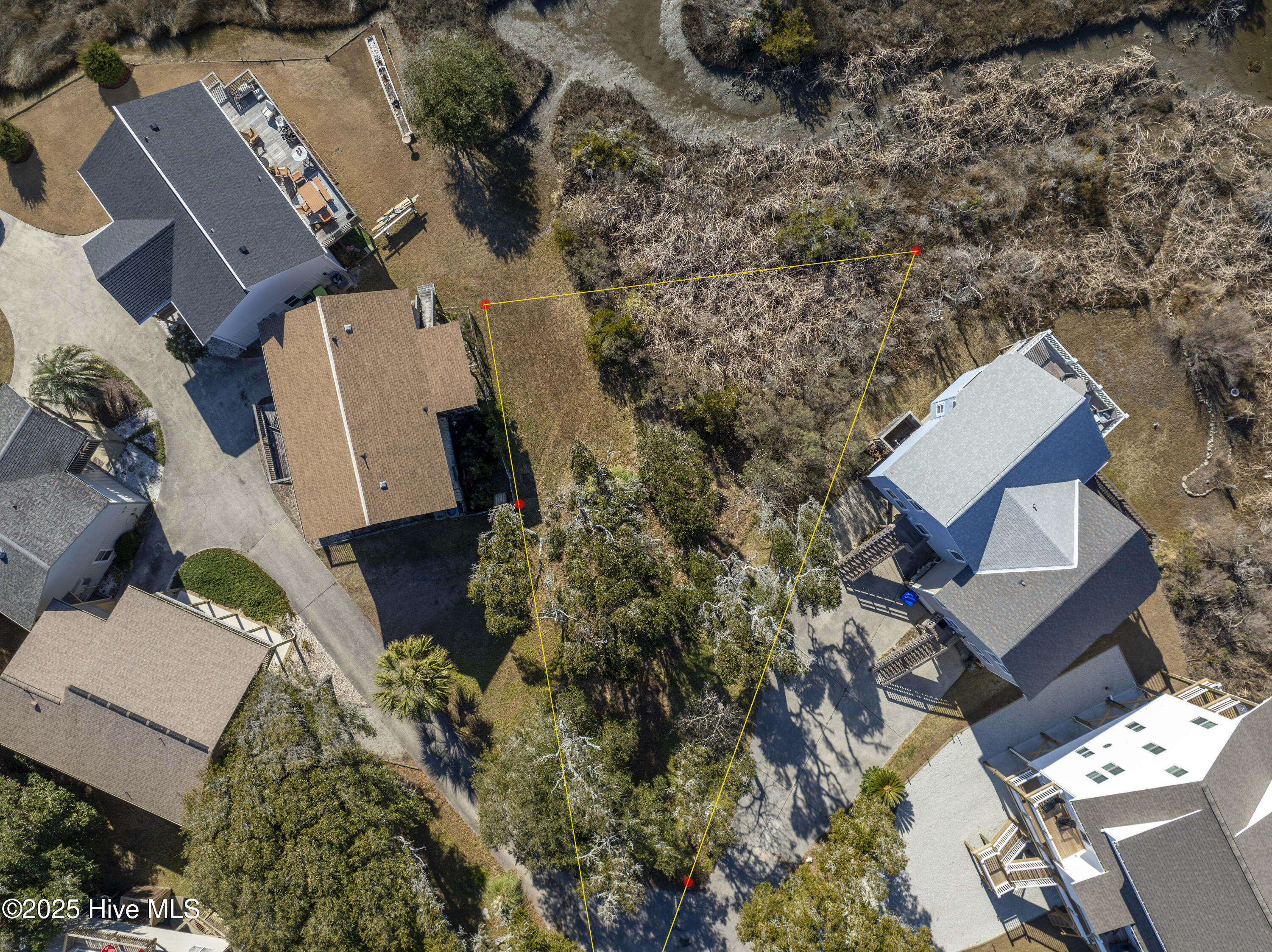 320 Bay Circle