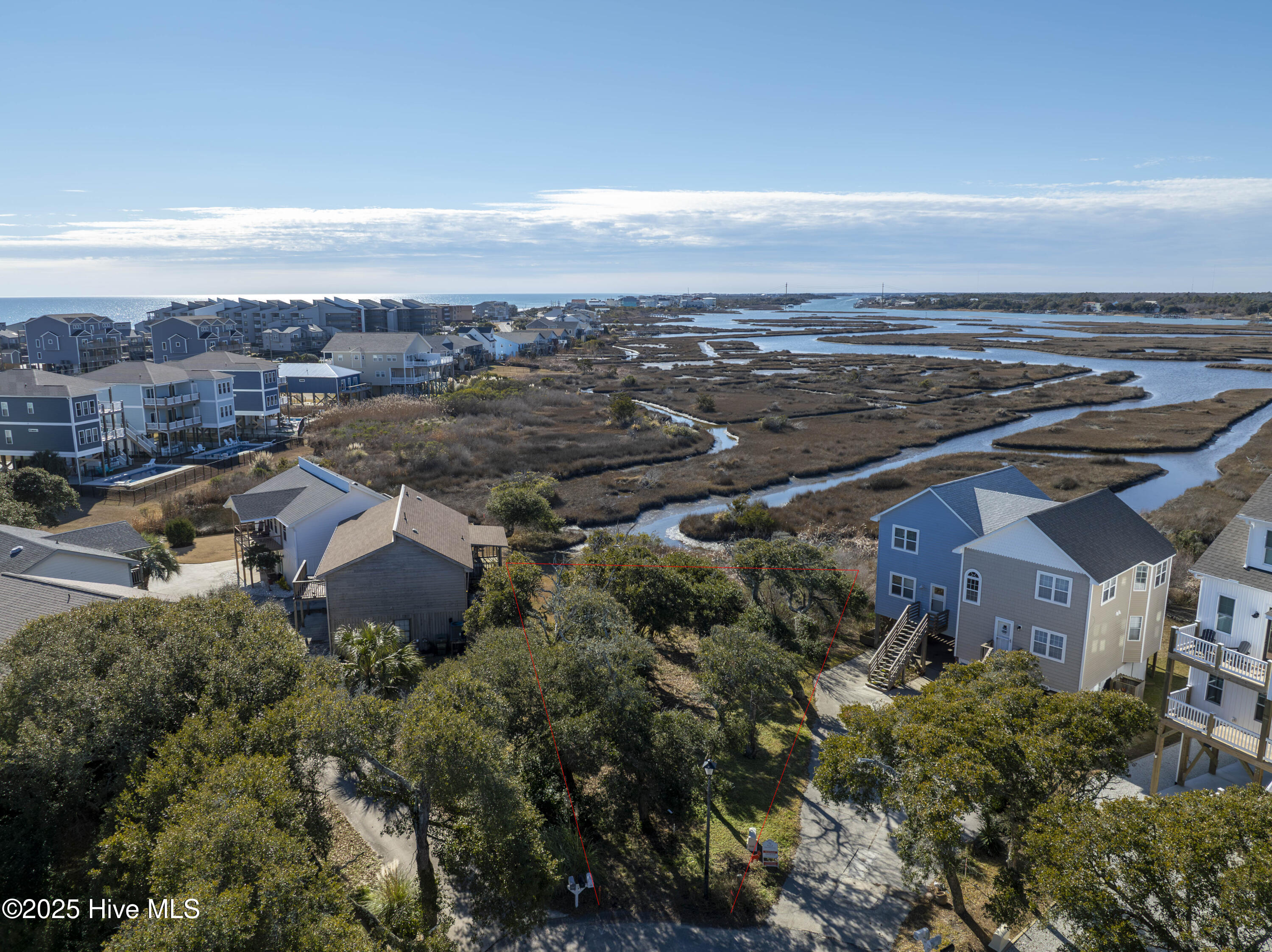 320 Bay Circle