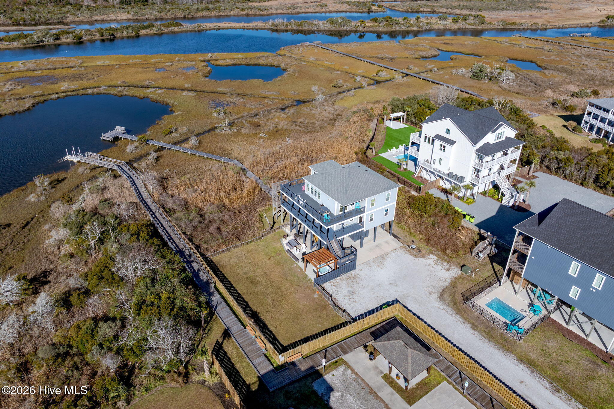 3627 Island Drive