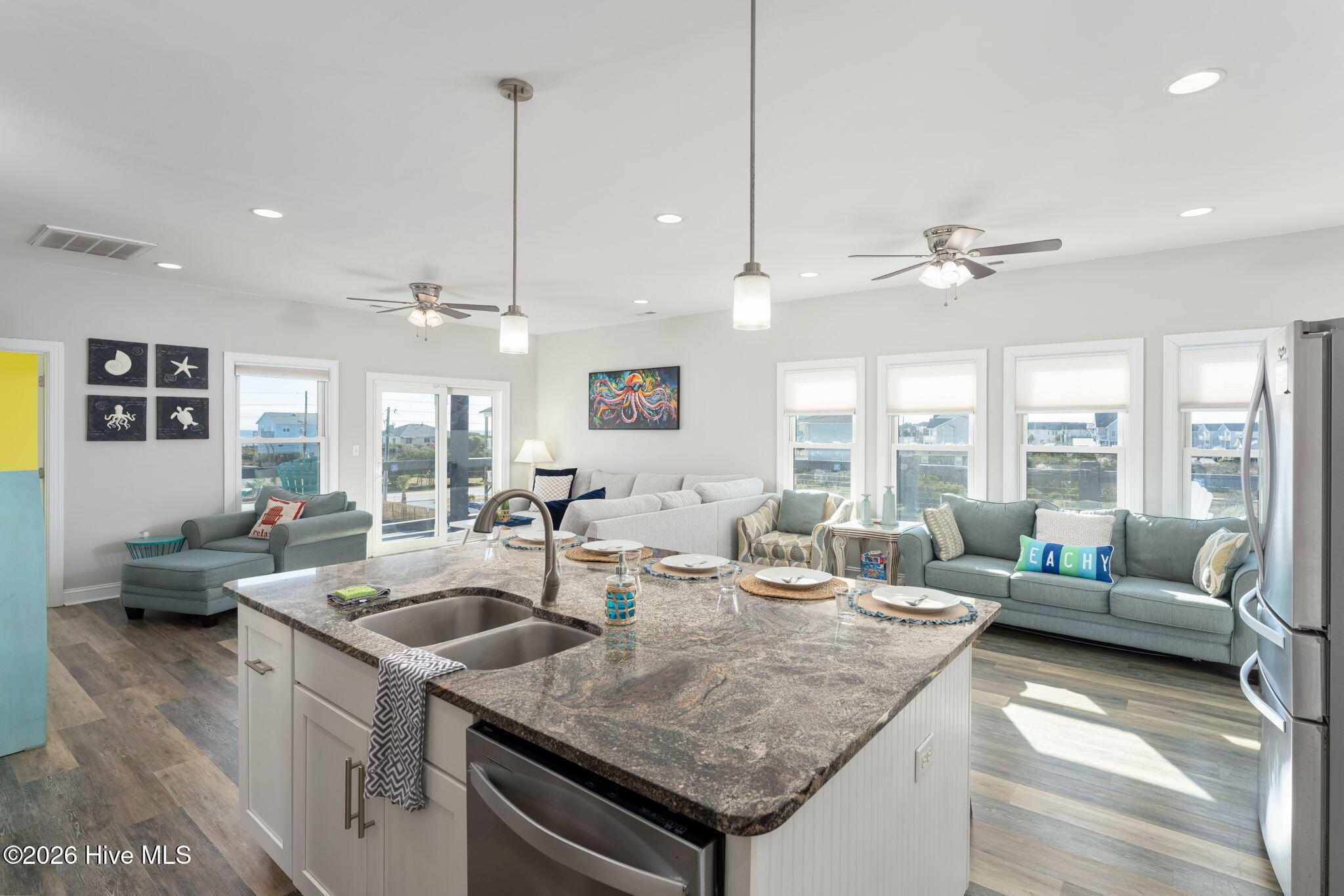 3627 Island Drive