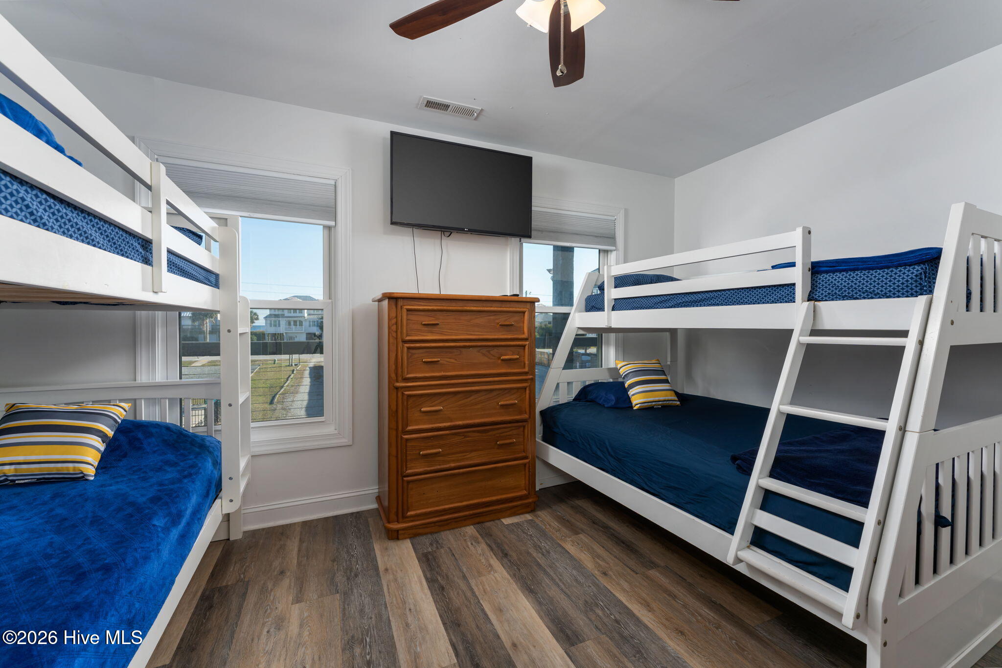 3627 Island Drive