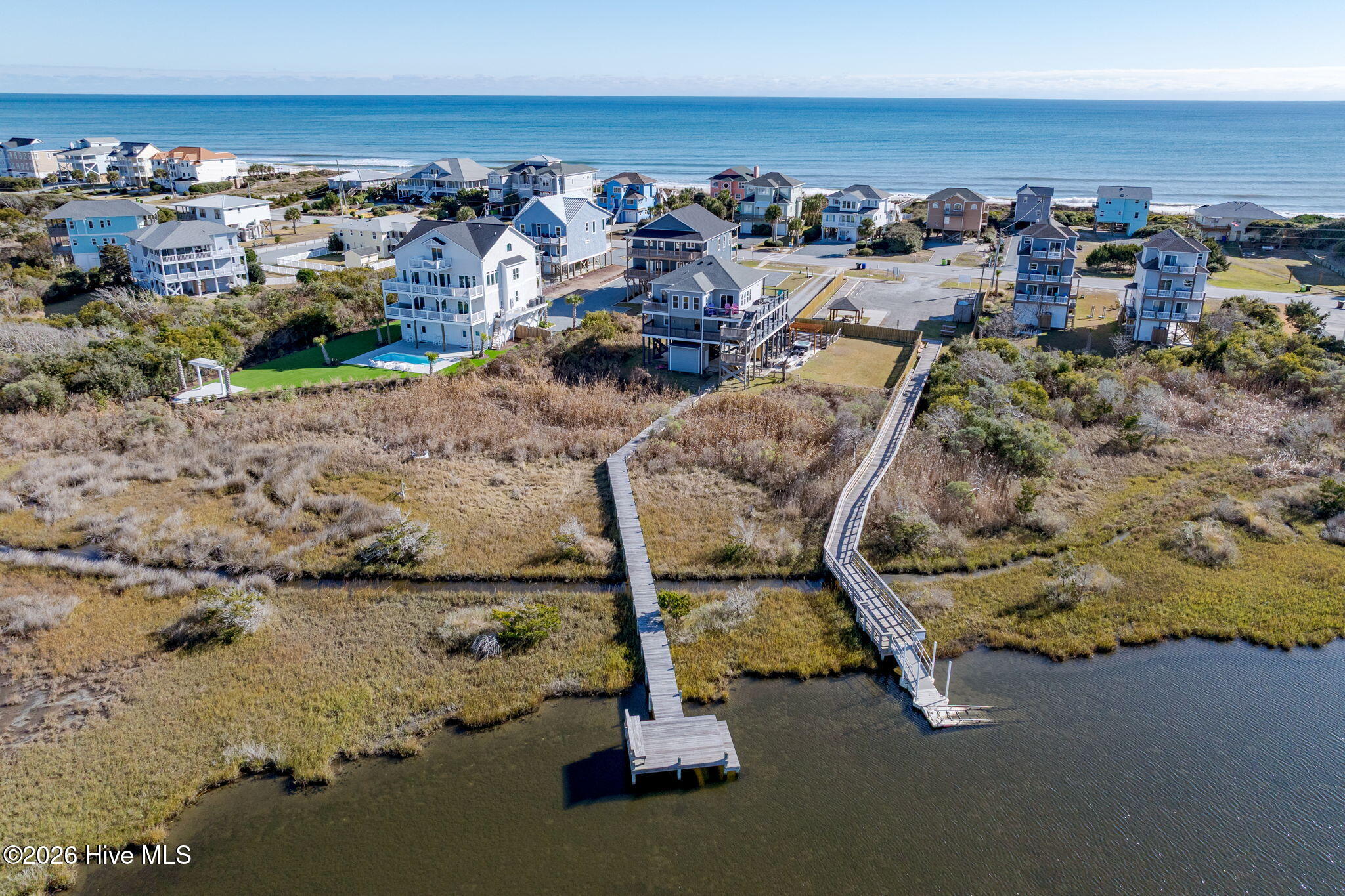 3627 Island Drive
