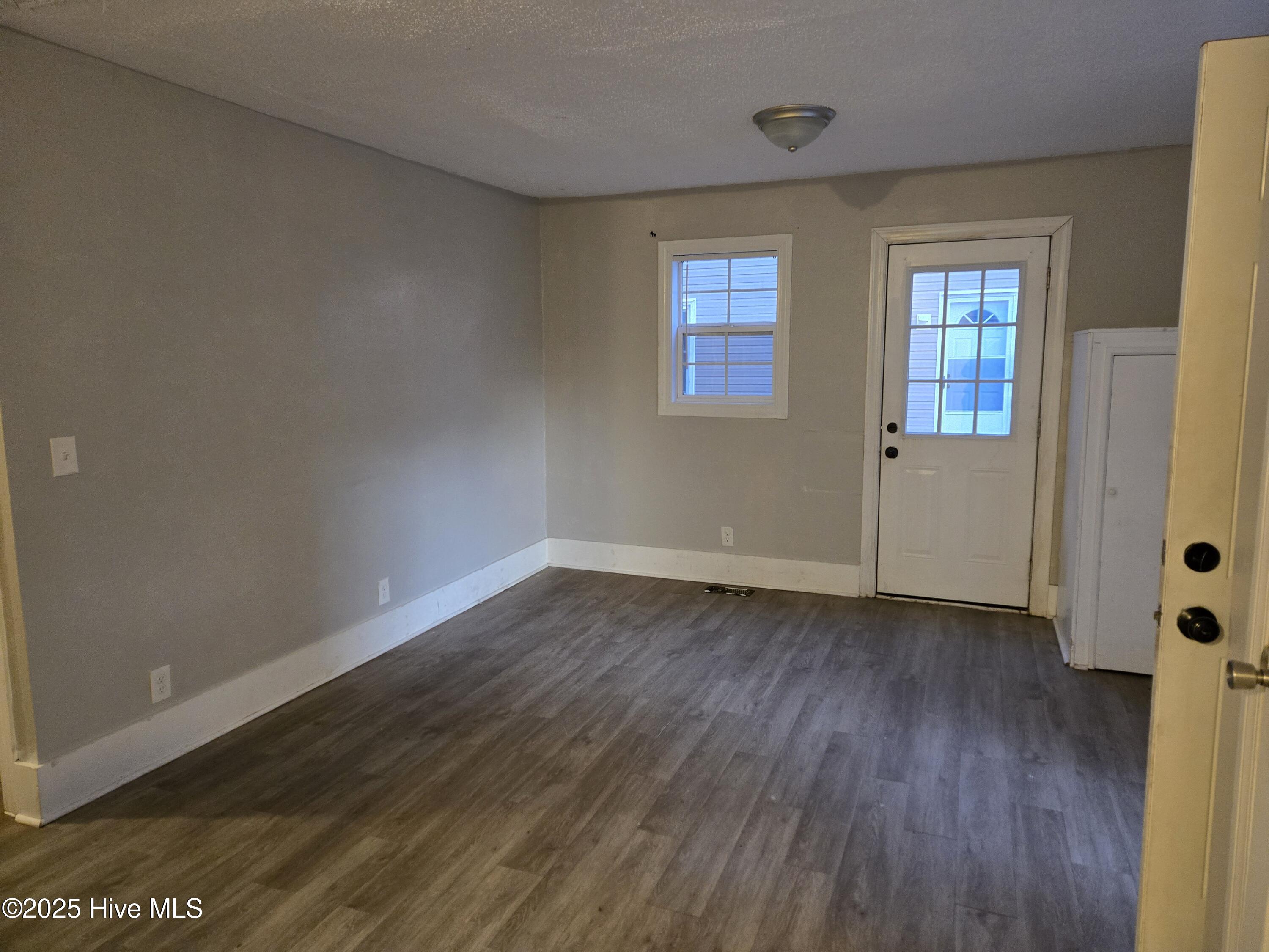 306 Richlands Avenue