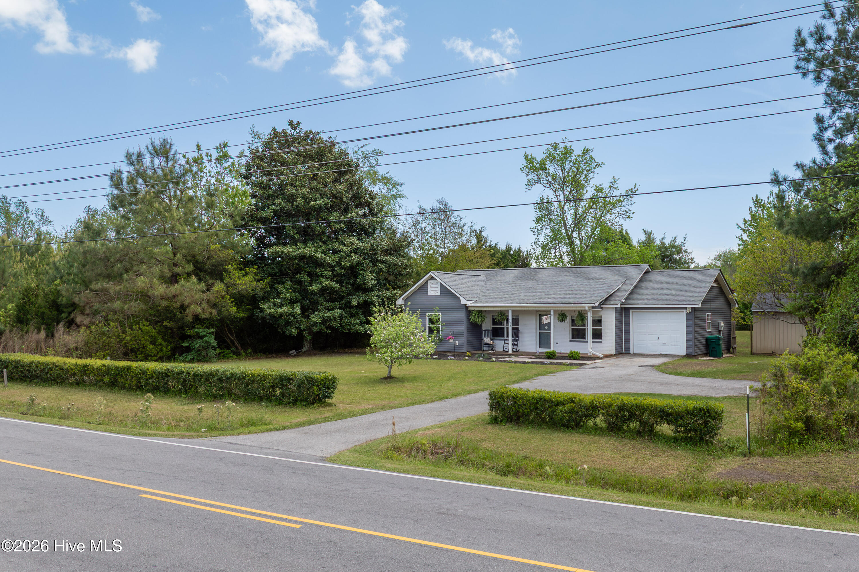 1698 Old Folkstone Road