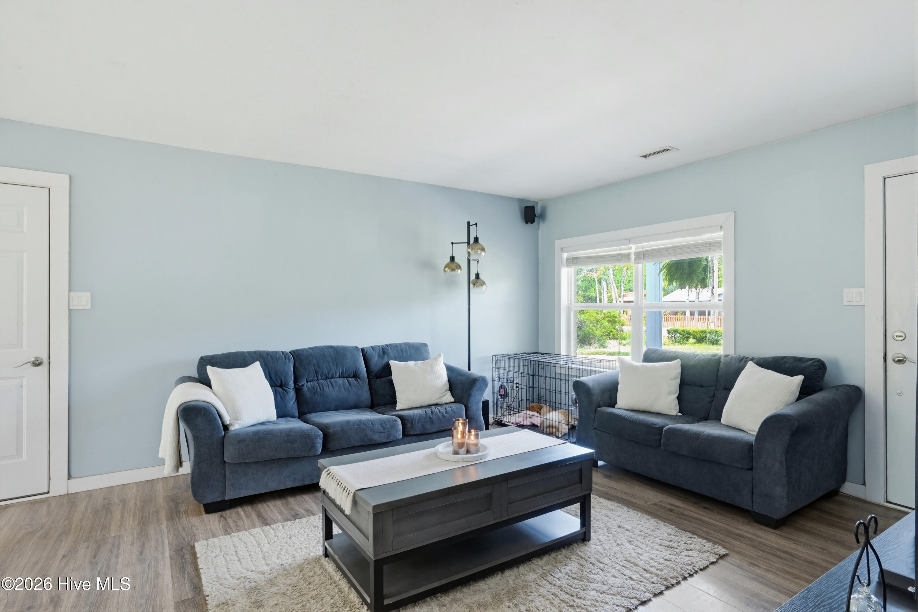 1698 Old Folkstone Road