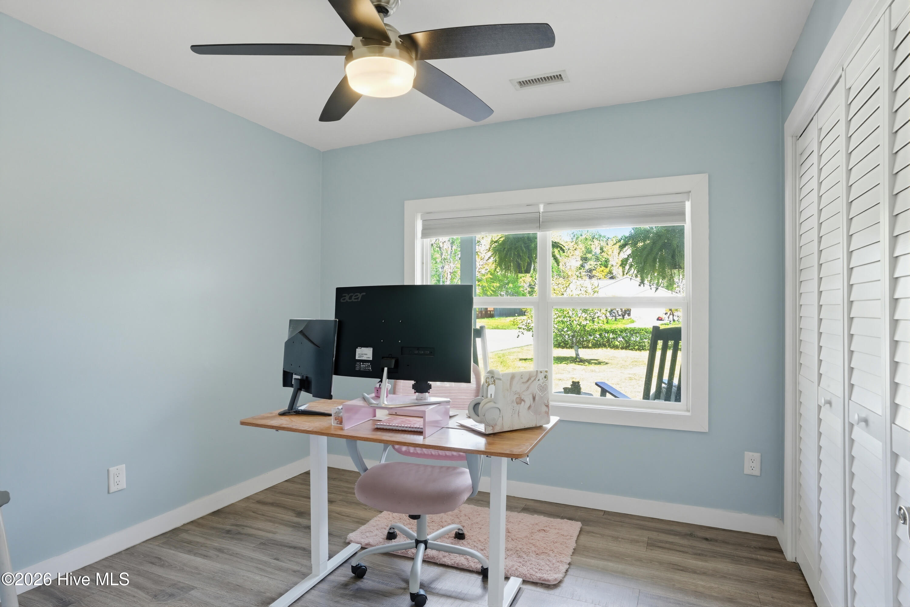 1698 Old Folkstone Road