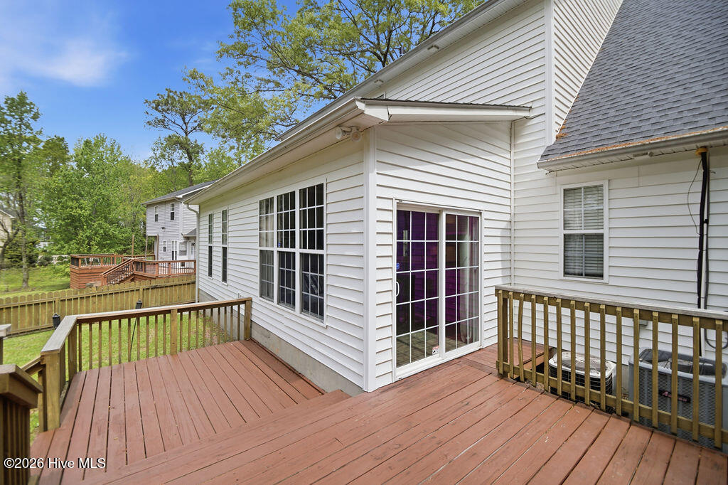 104 Dockside Drive