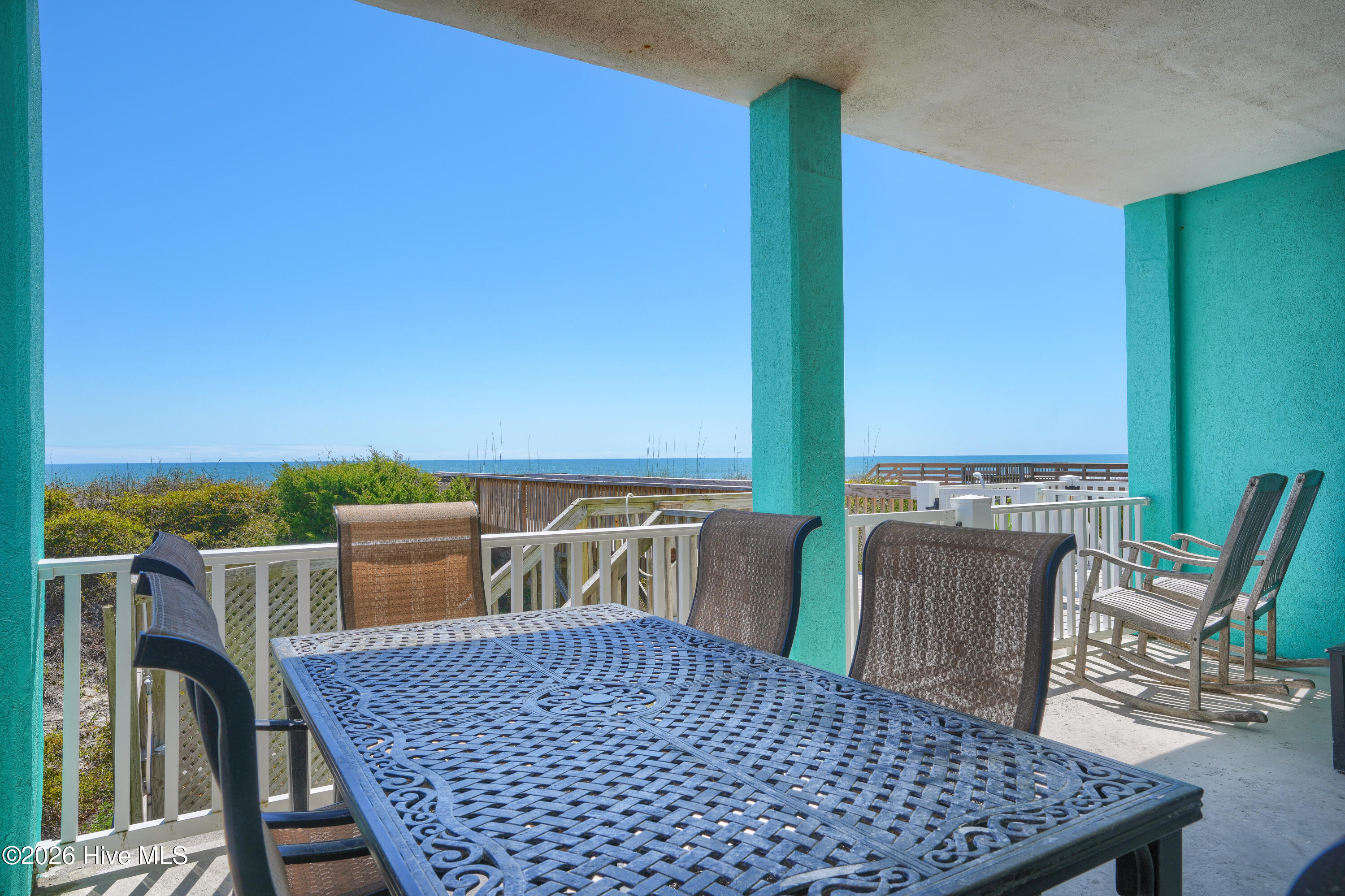 3976 Island Drive