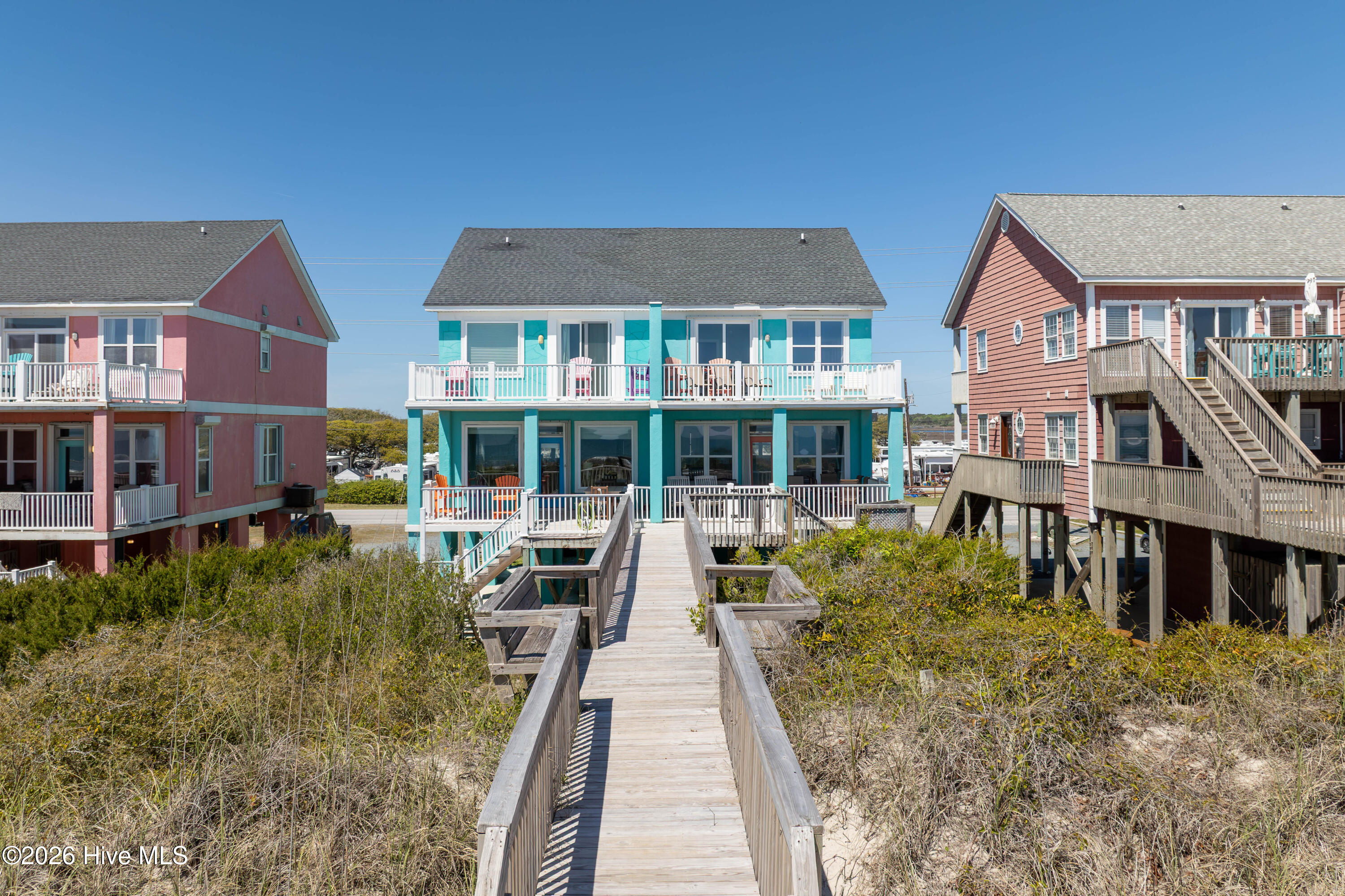 3976 Island Drive