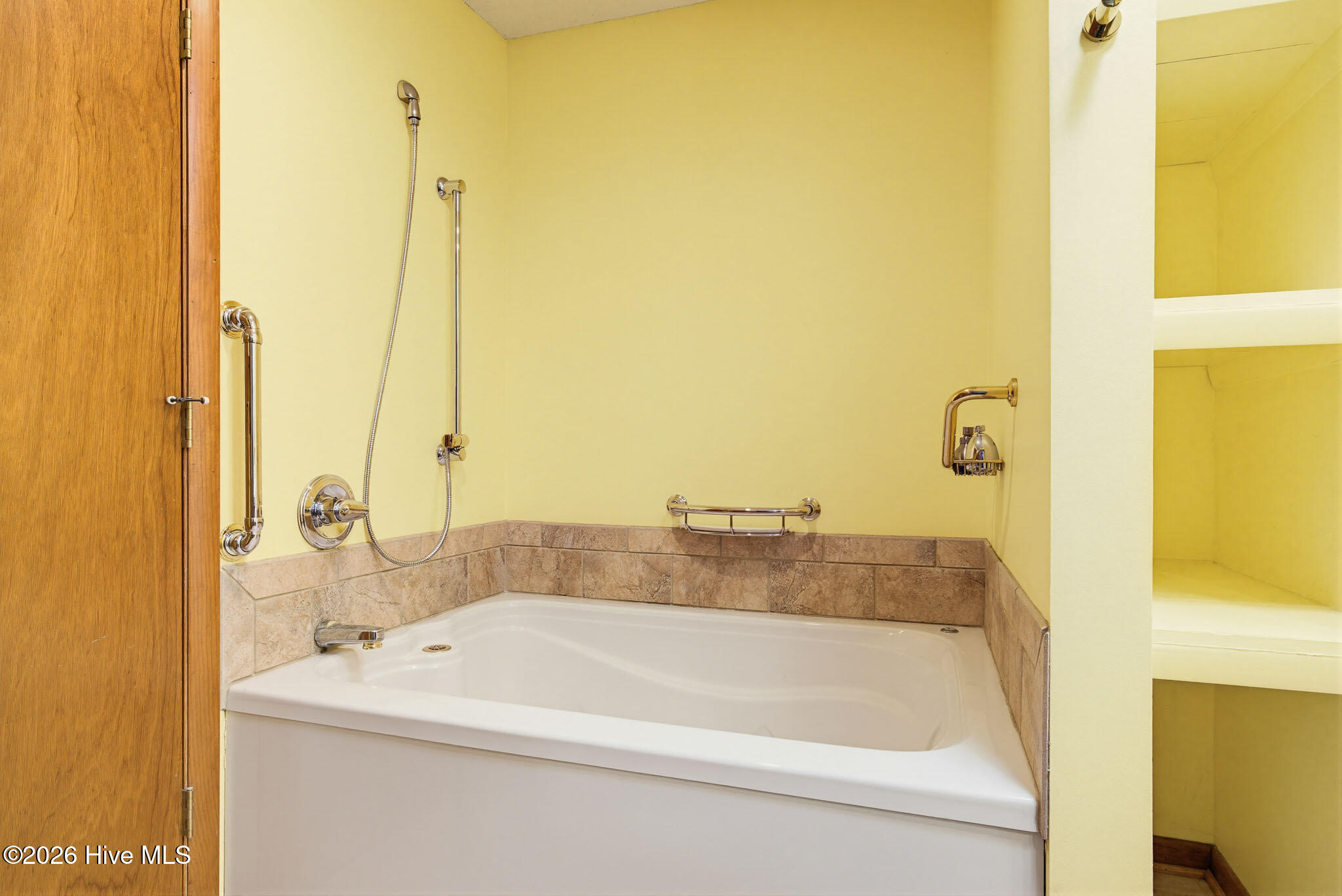 1984 Kings Landing Road