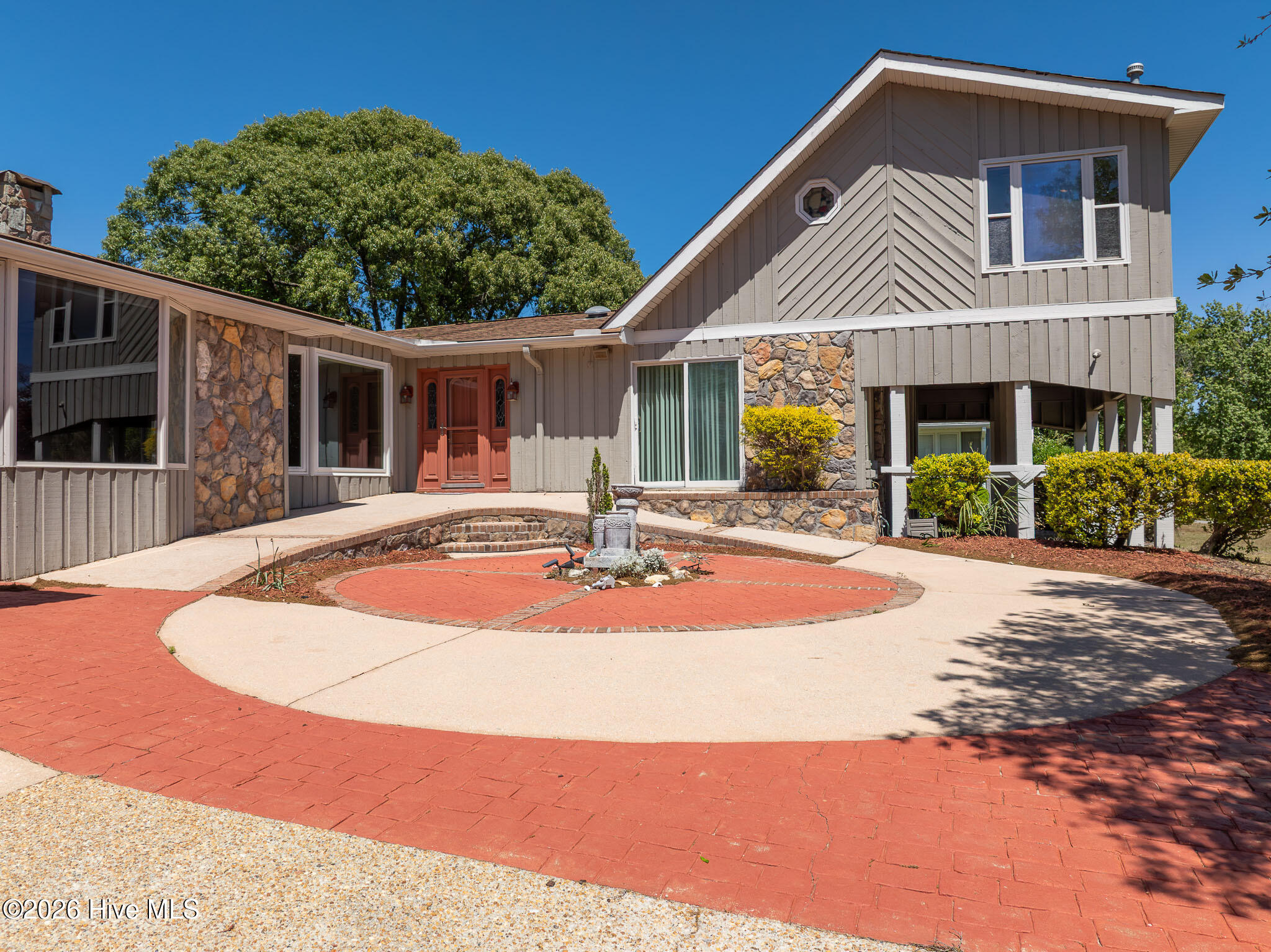 1984 Kings Landing Road