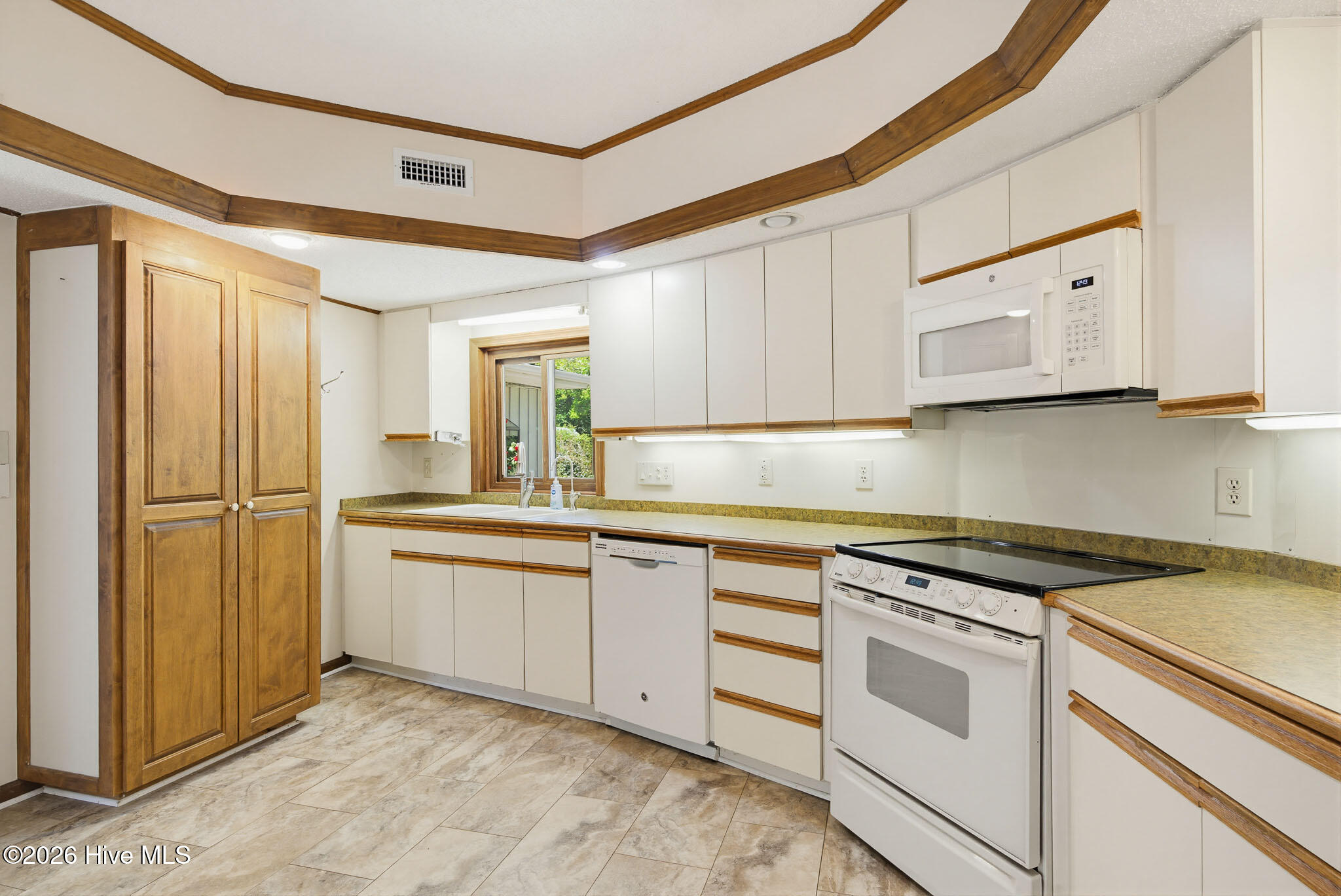 1984 Kings Landing Road